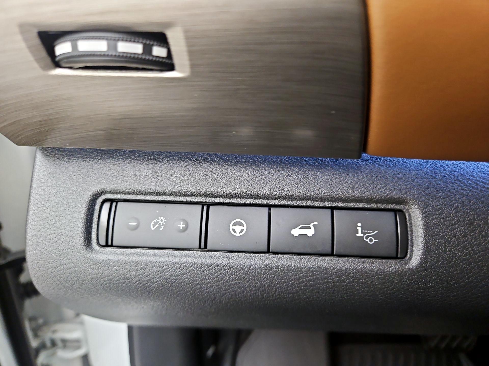 Thumbnail: 2023 Nissan Pathfinder - 13