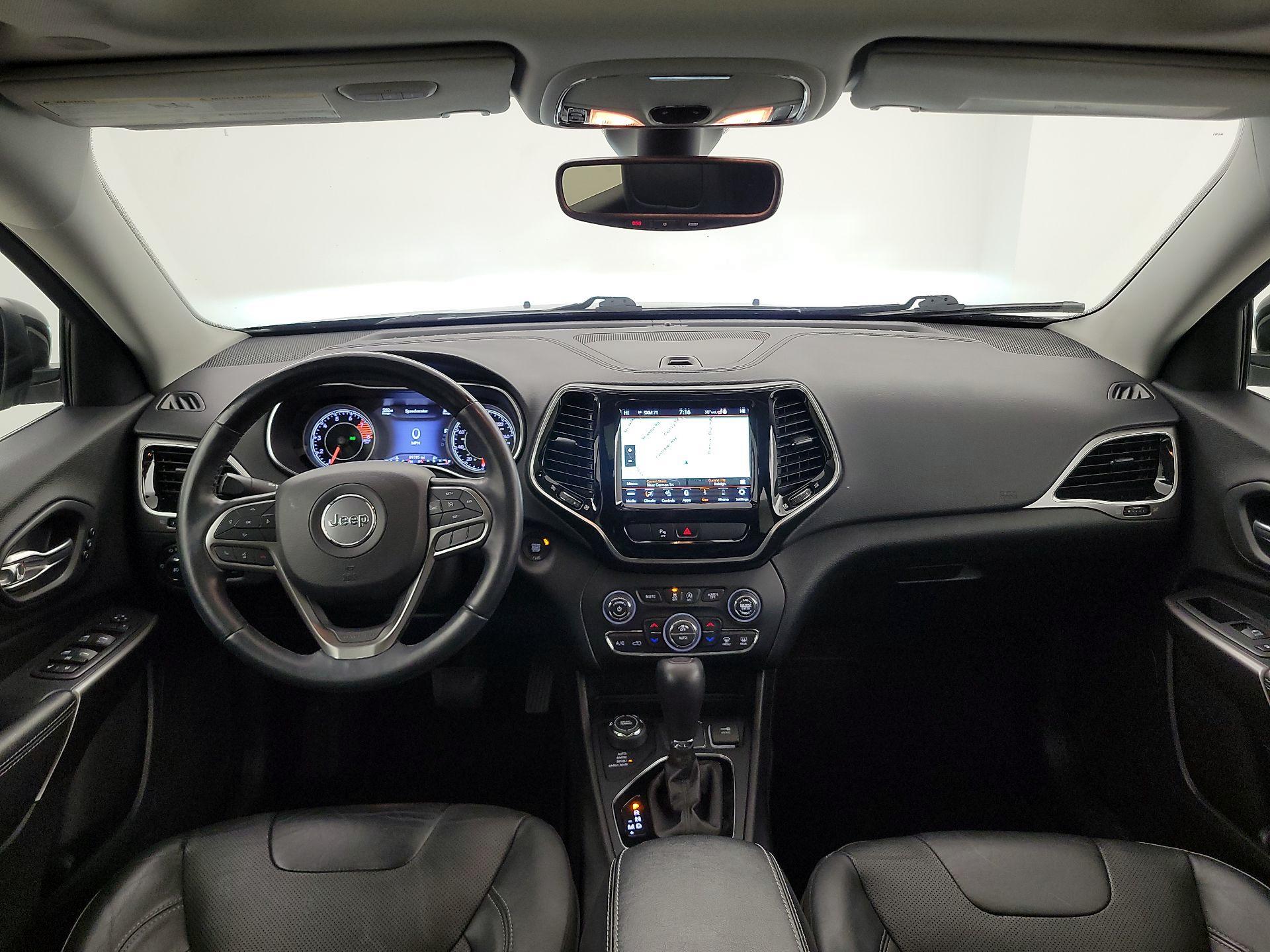 Thumbnail: 2020 Jeep Cherokee - 9