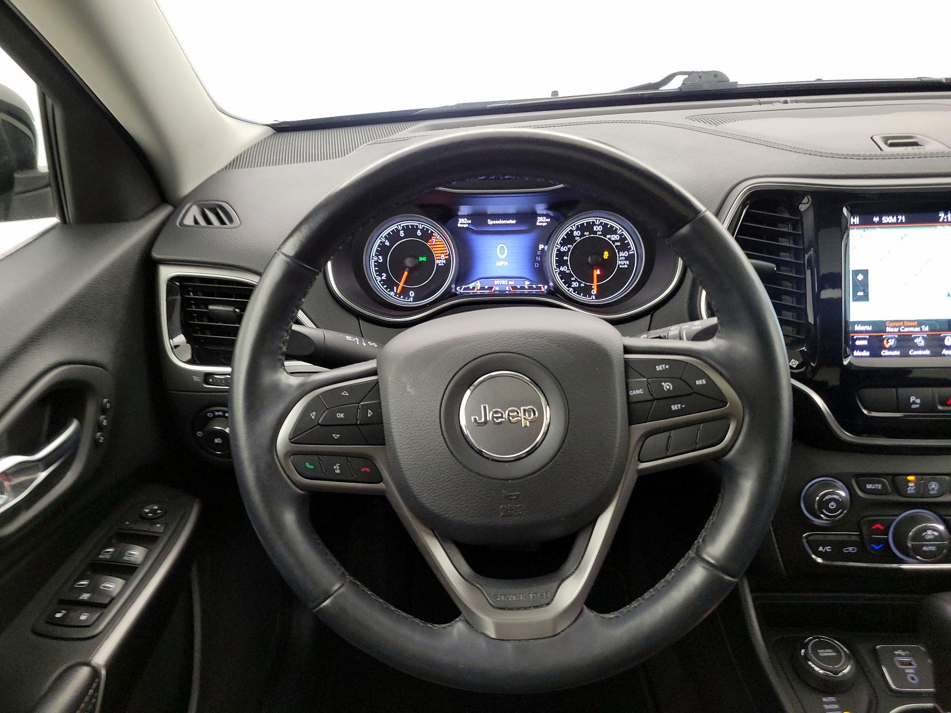 Thumbnail: 2020 Jeep Cherokee - 10