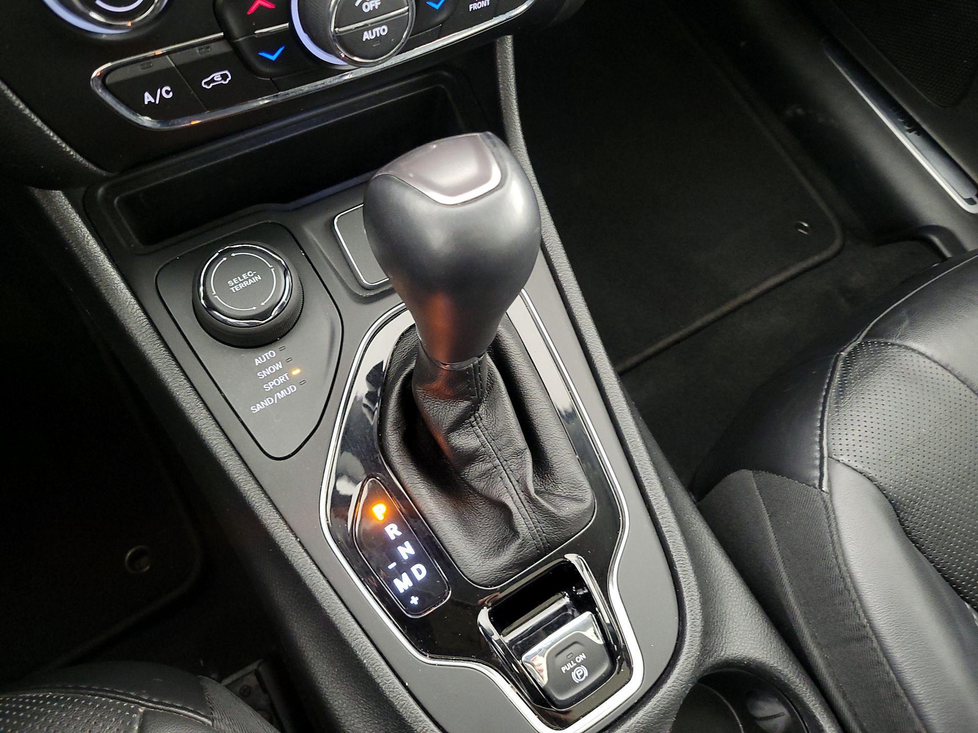 Thumbnail: 2020 Jeep Cherokee - 18