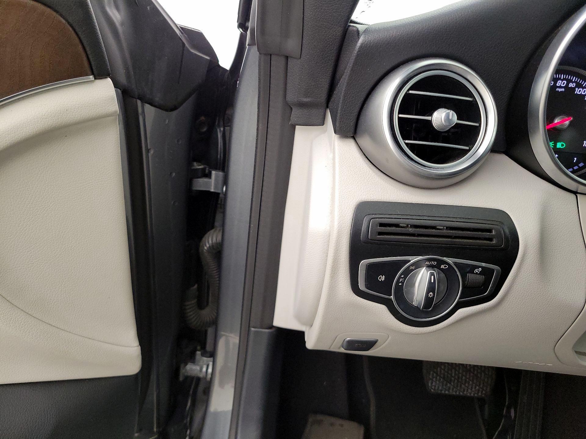 Thumbnail: 2017 Mercedes-Benz C-Class - 13