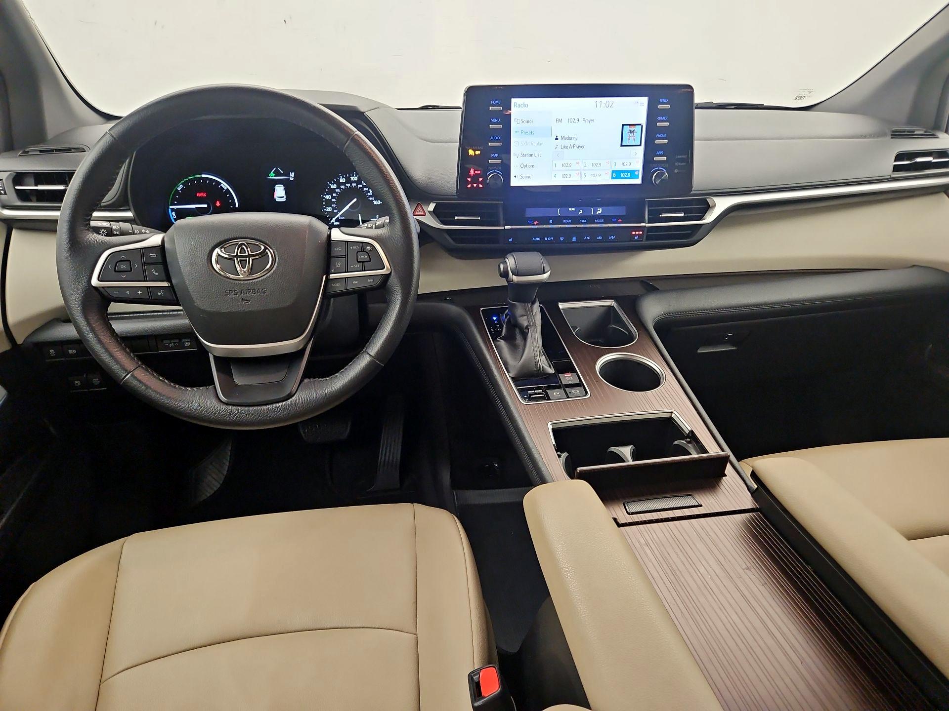 Thumbnail: 2021 Toyota Sienna - 9