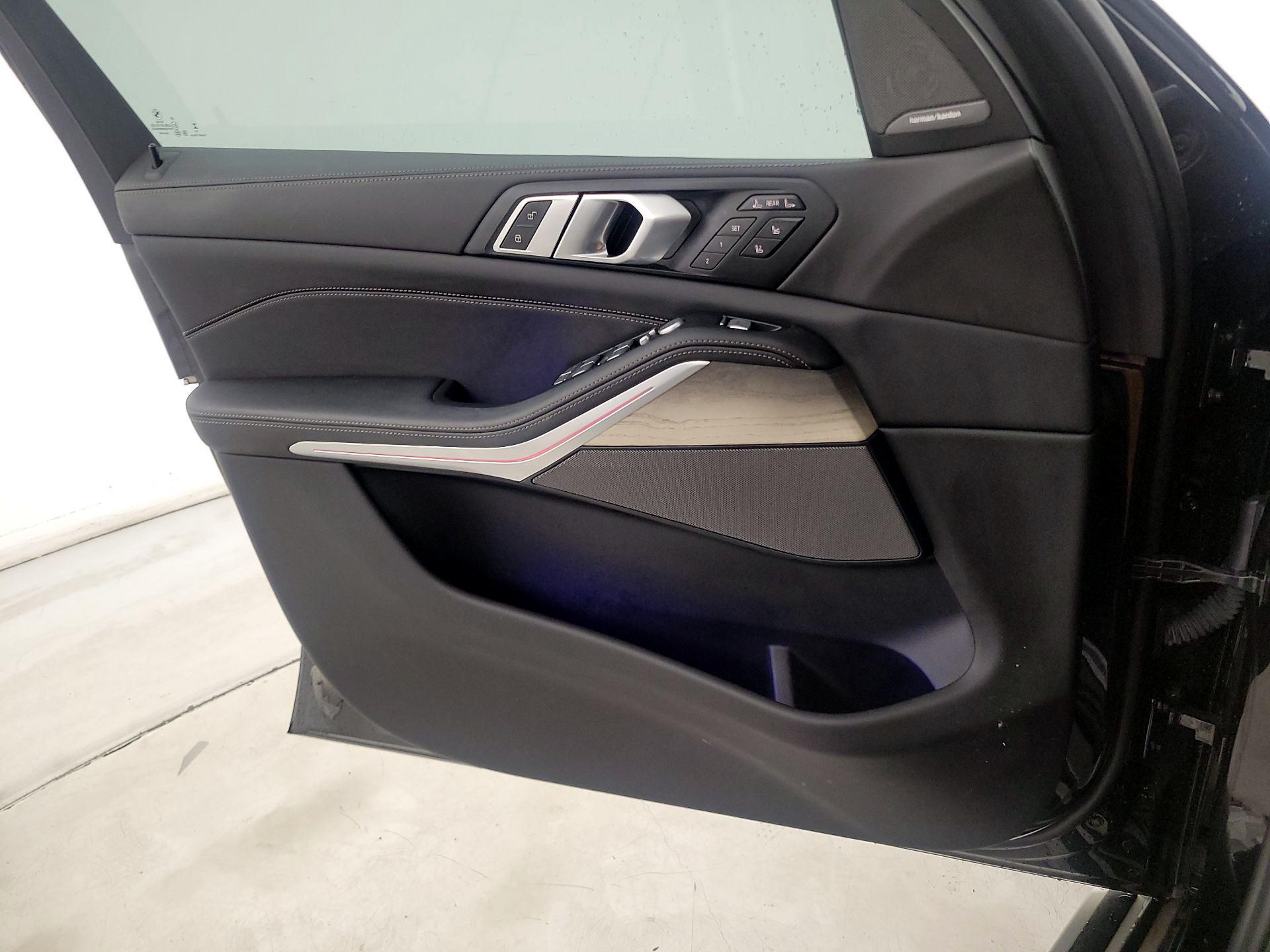 Thumbnail: 2023 BMW X7 - 12
