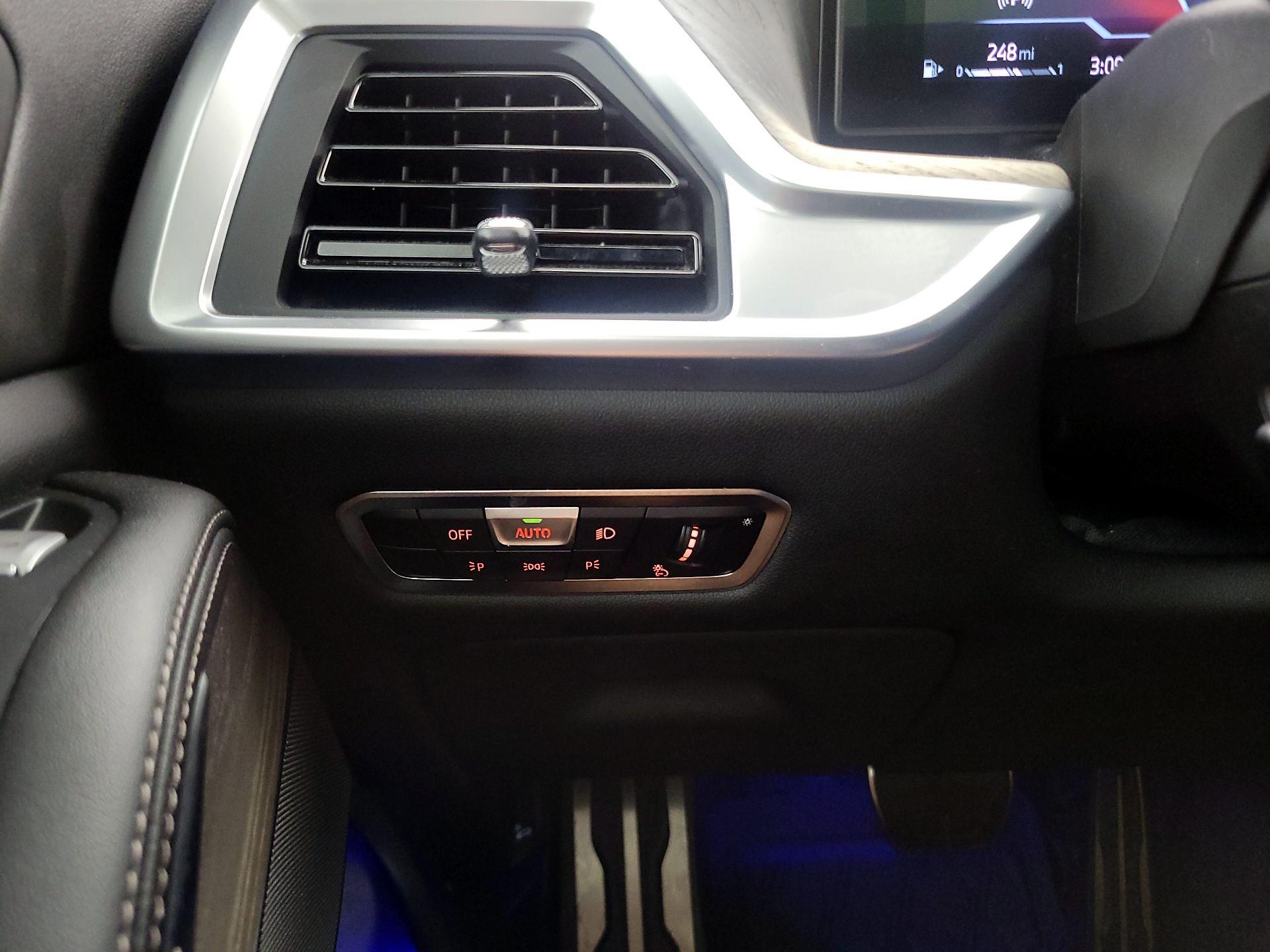 Thumbnail: 2023 BMW X7 - 13