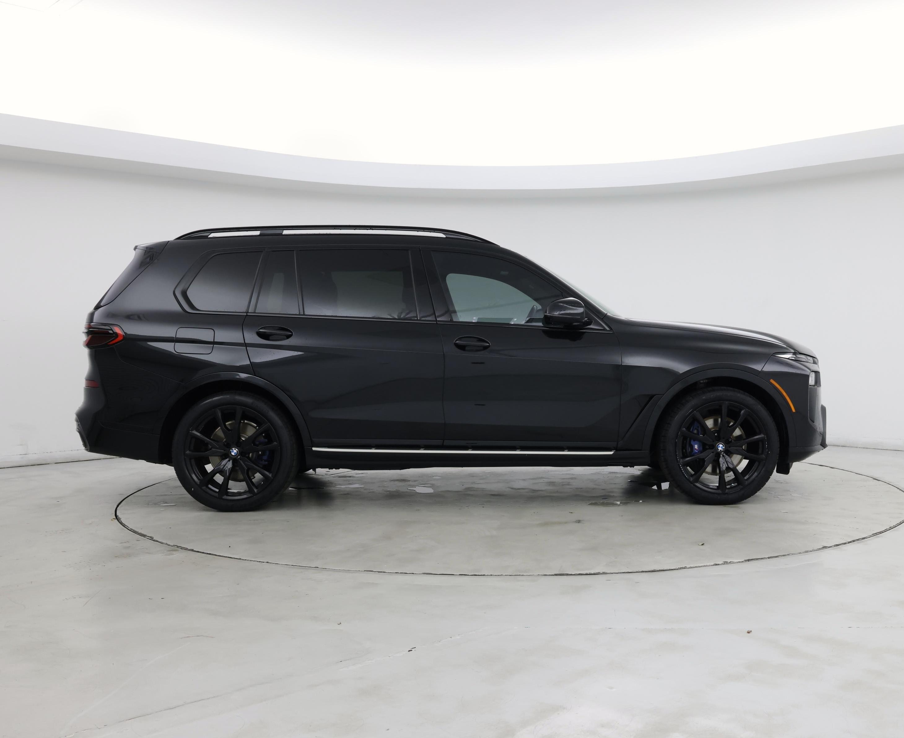 Thumbnail: 2023 BMW X7 - 7