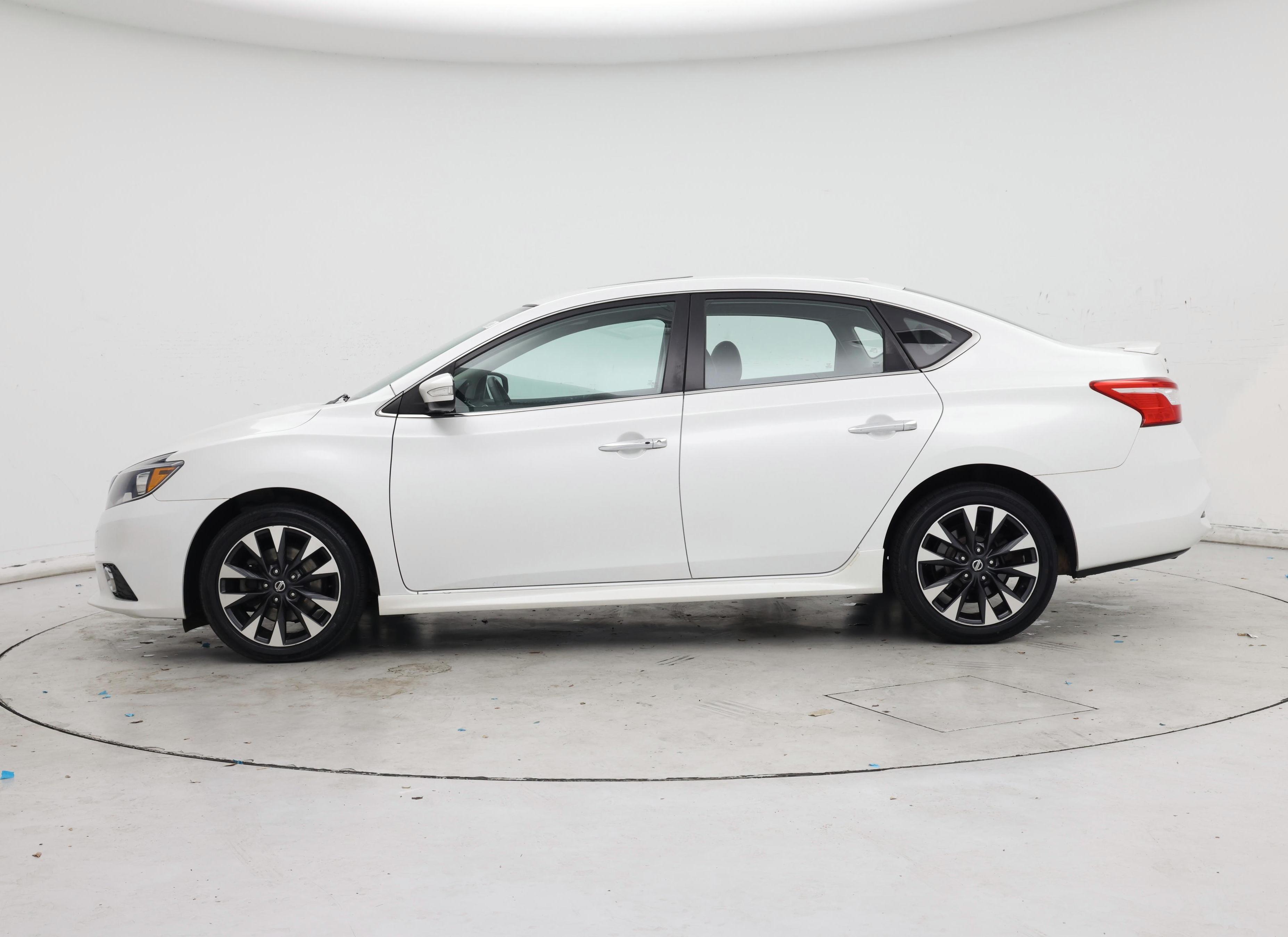 Thumbnail: 2017 Nissan Sentra - 3