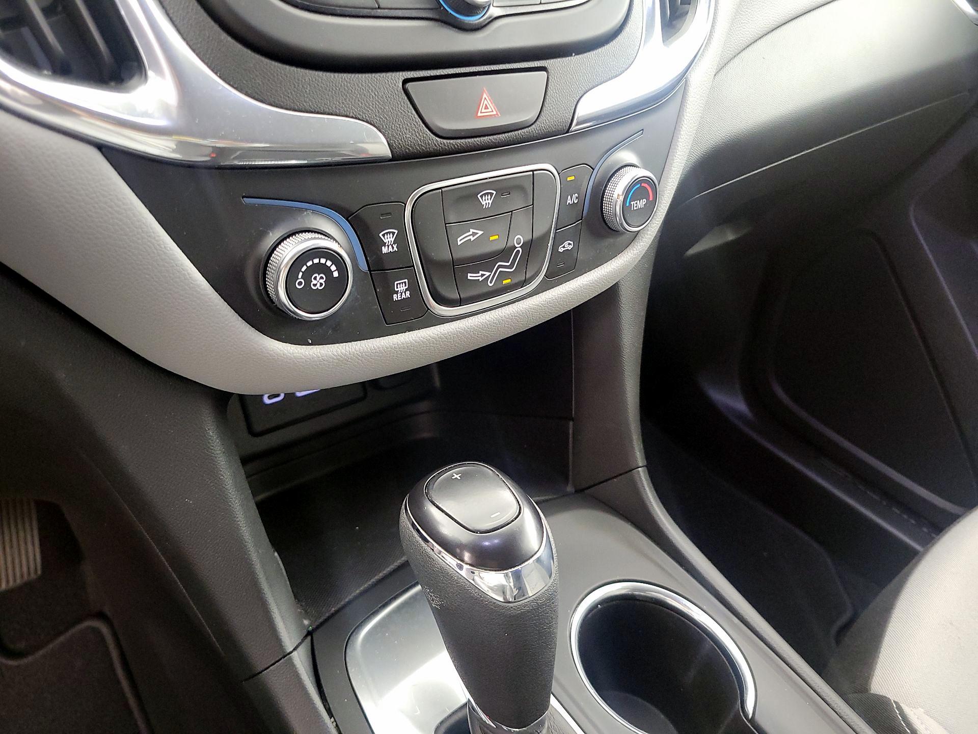 Thumbnail: 2020 Chevrolet Equinox - 16