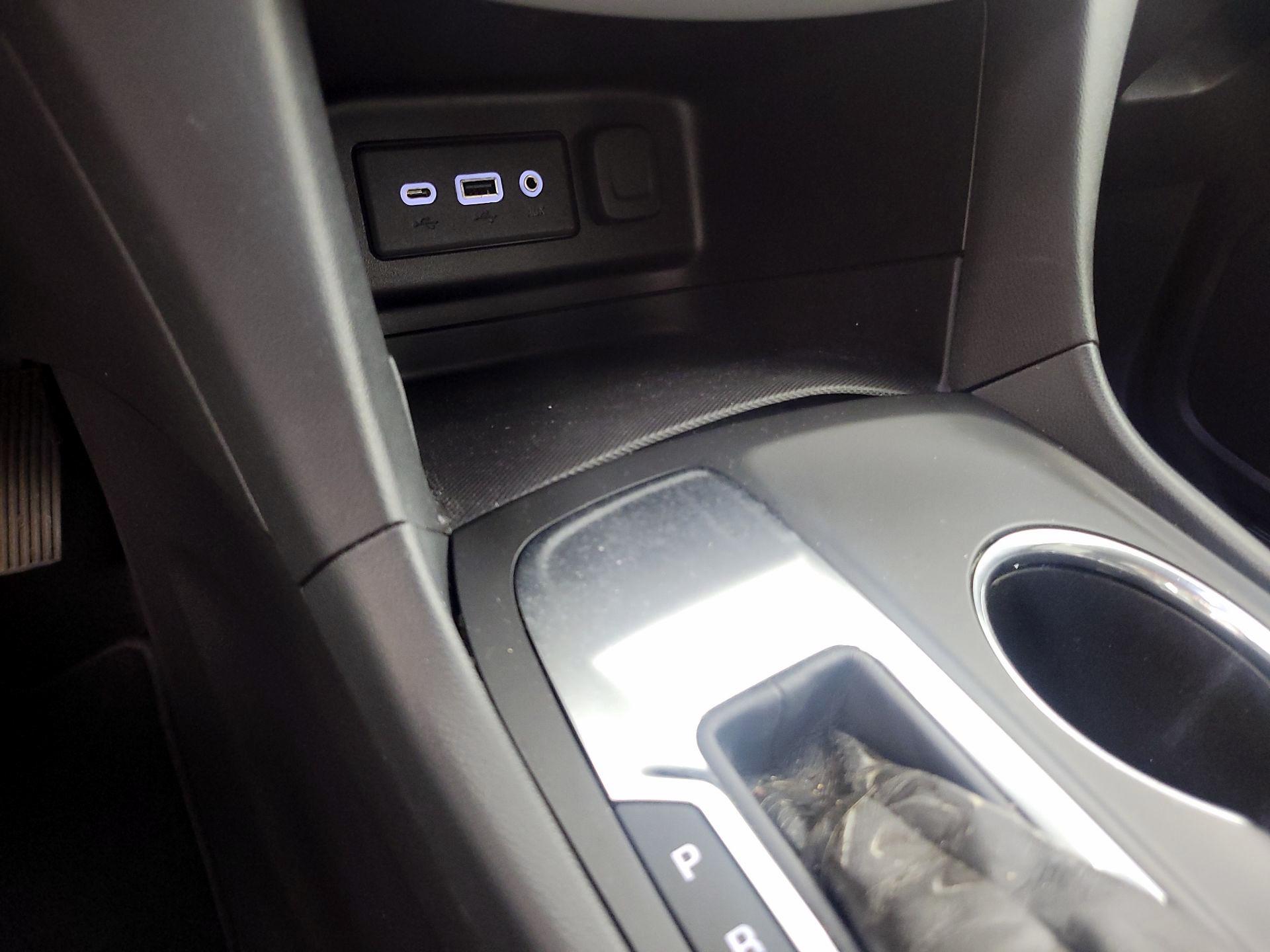 Thumbnail: 2020 Chevrolet Equinox - 18