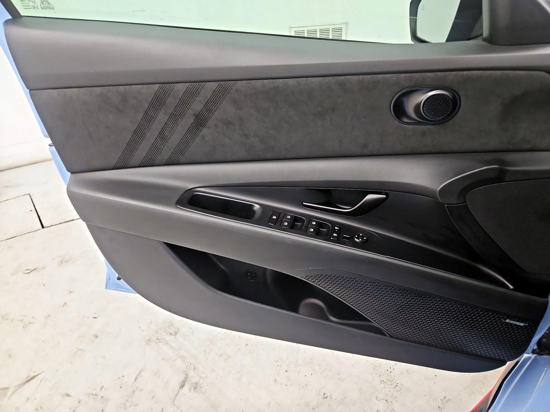 Thumbnail: 2025 Hyundai Elantra - 12