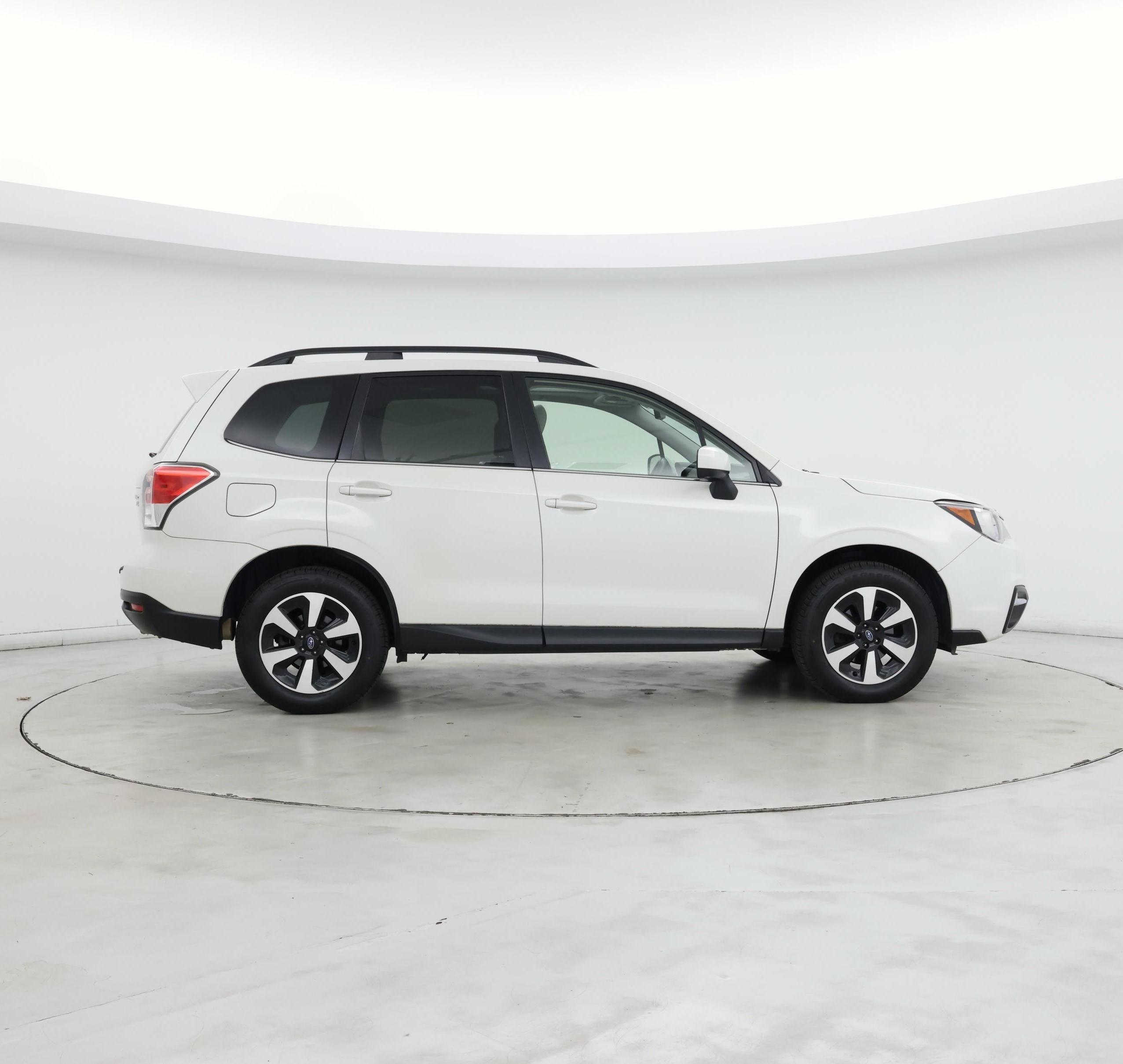 Thumbnail: 2017 Subaru Forester - 7