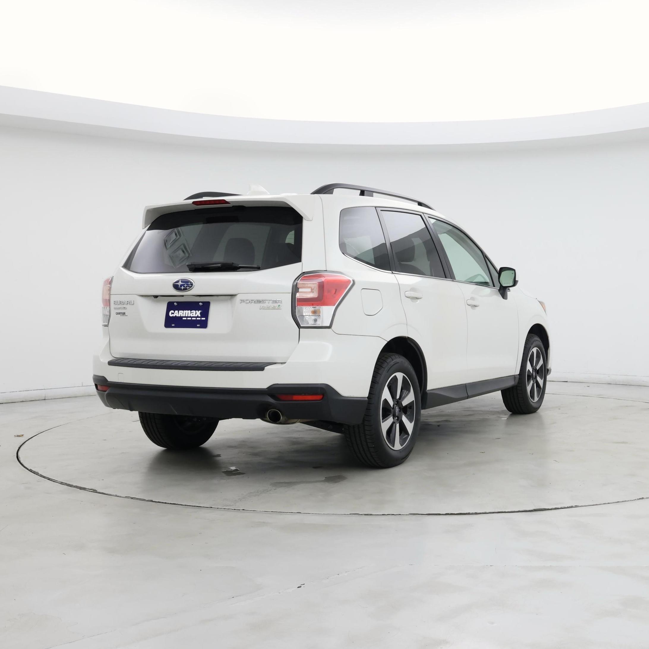 Thumbnail: 2017 Subaru Forester - 8