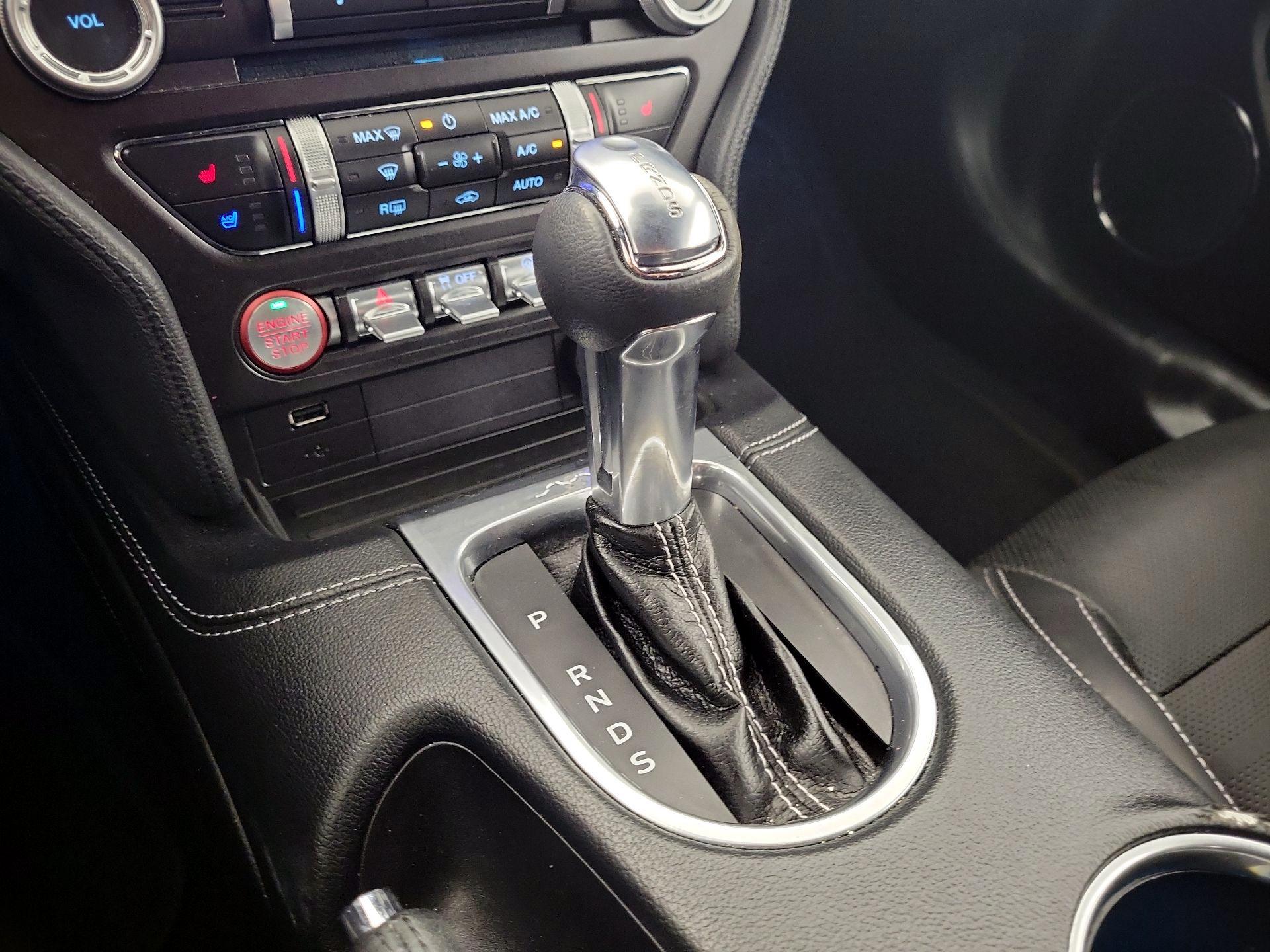 Thumbnail: 2022 Ford Mustang - 16