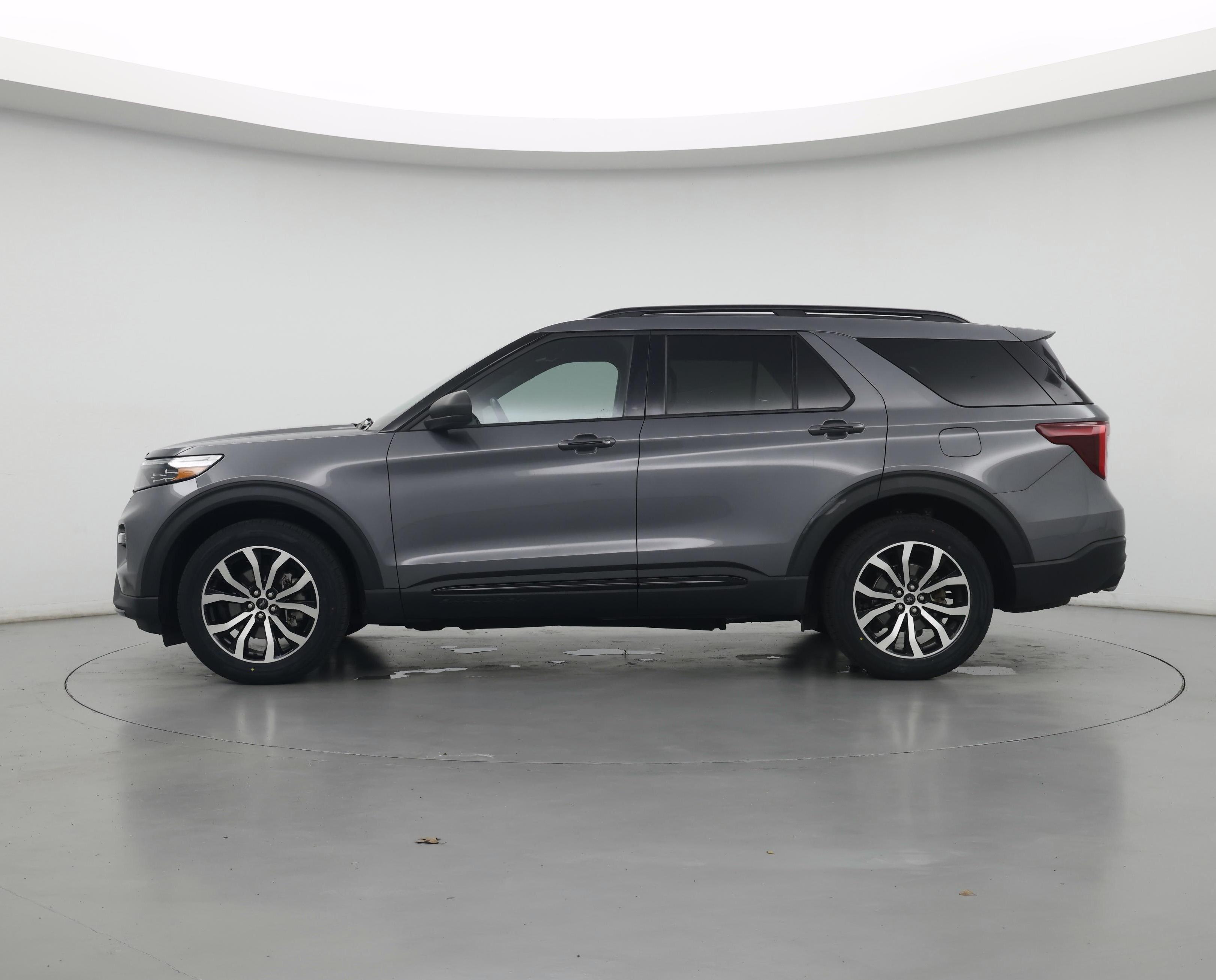 Thumbnail: 2021 Ford Explorer - 3