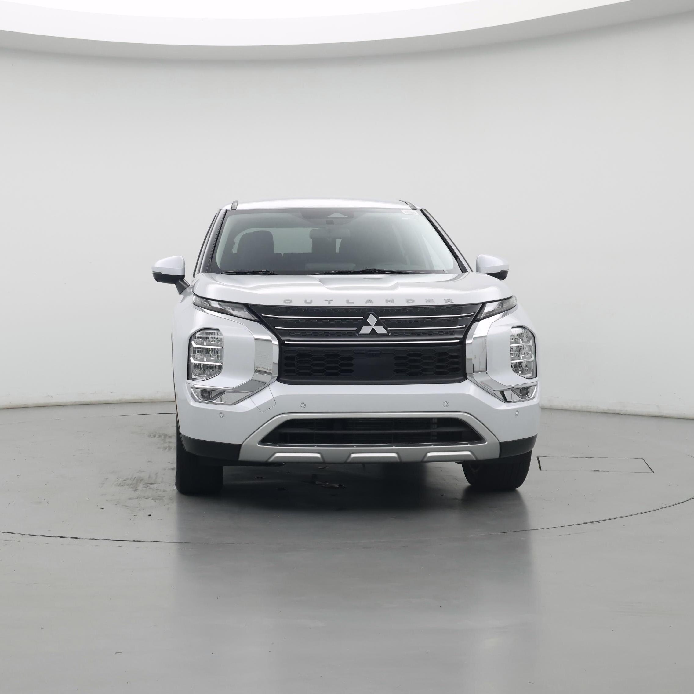 Thumbnail: 2023 Mitsubishi Outlander - 5