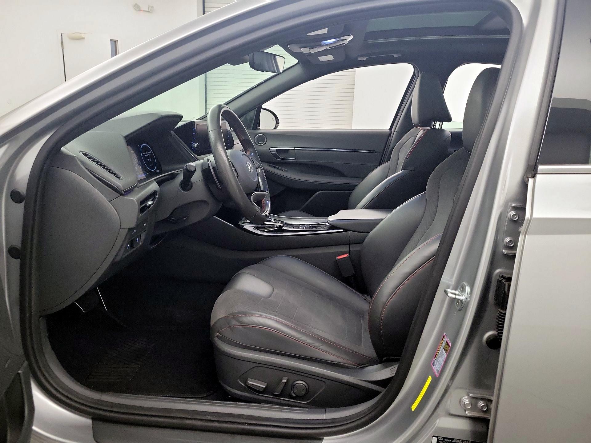 Thumbnail: 2022 Hyundai Sonata - 9