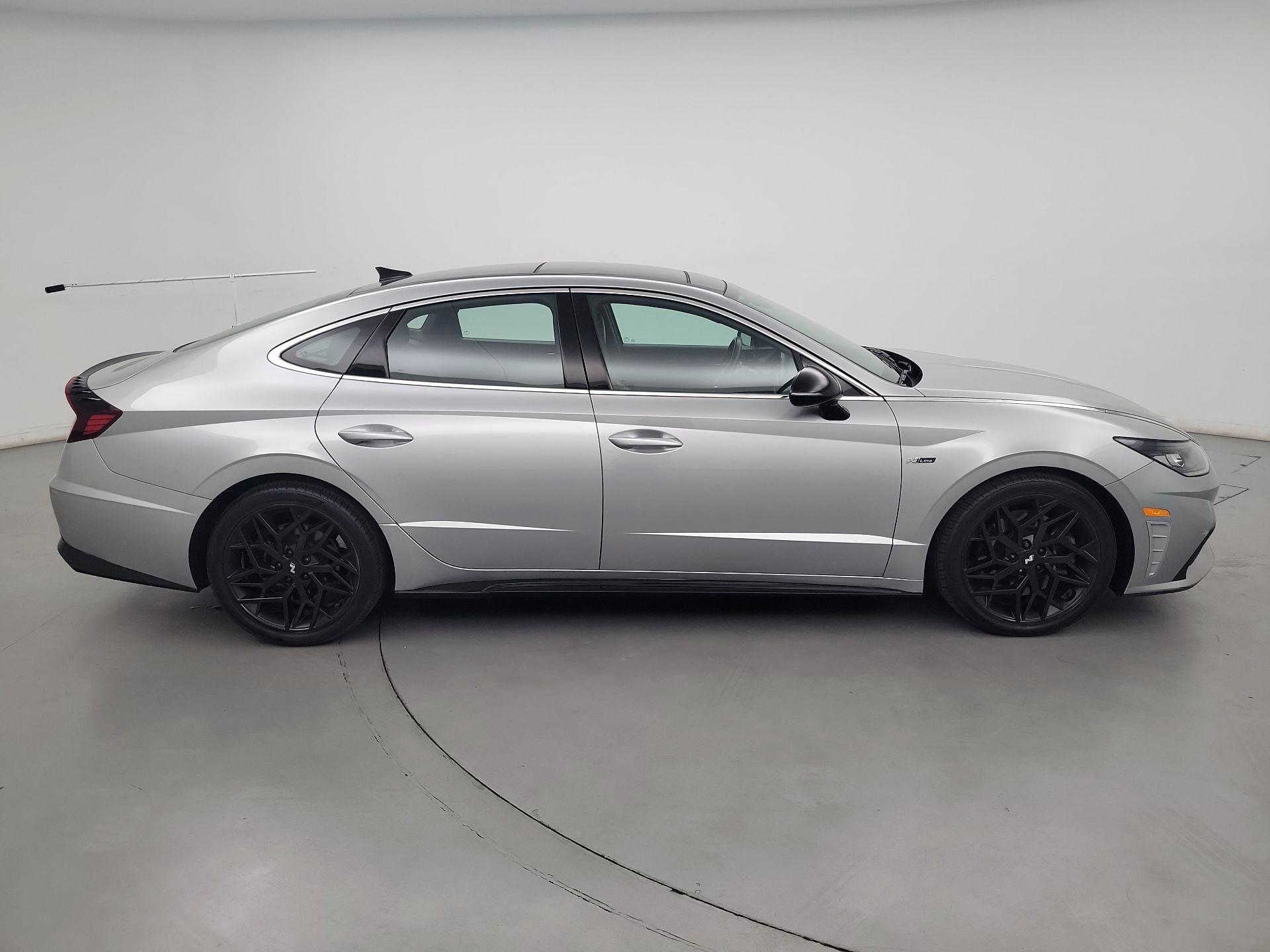 Thumbnail: 2022 Hyundai Sonata - 4