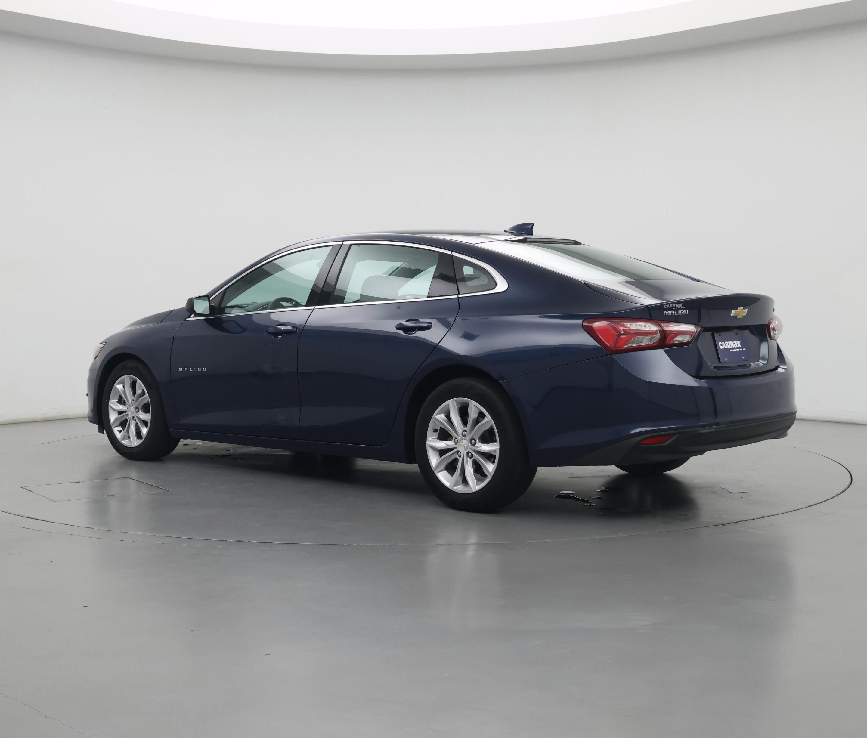 Thumbnail: 2021 Chevrolet Malibu - 3