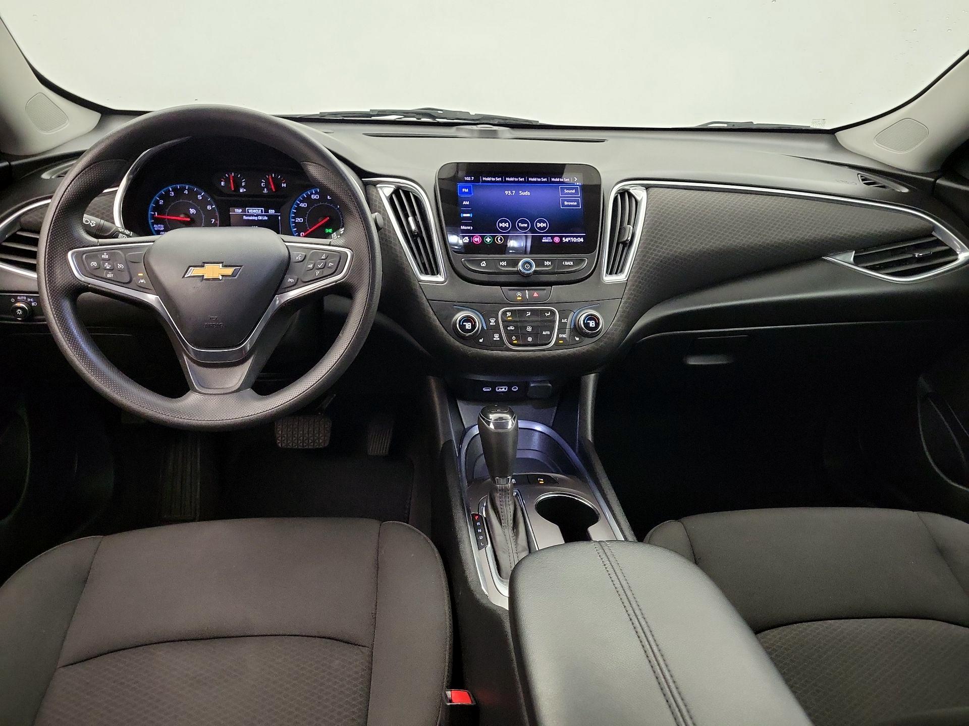 Thumbnail: 2020 Chevrolet Malibu - 9