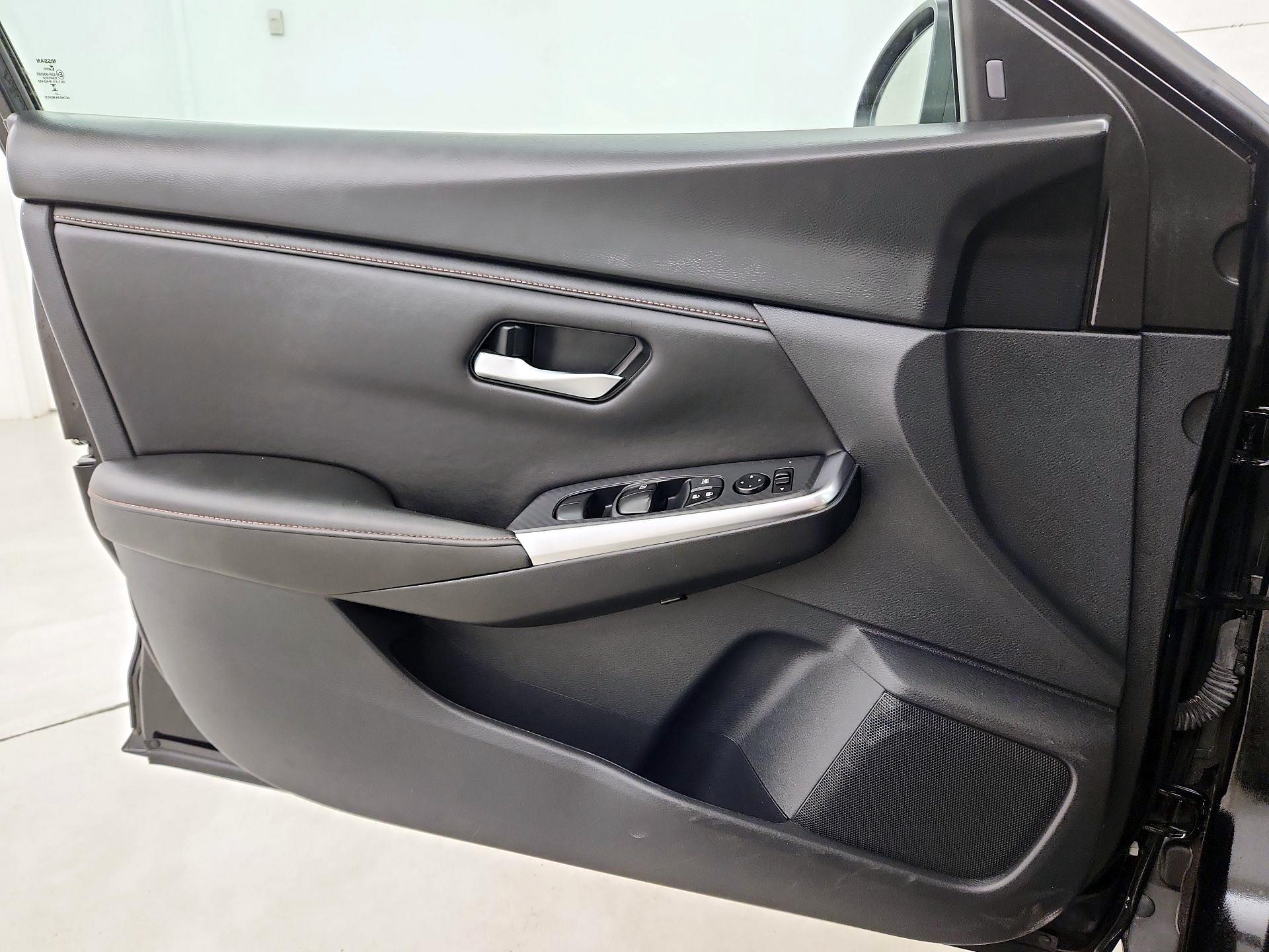 Thumbnail: 2023 Nissan Sentra - 12