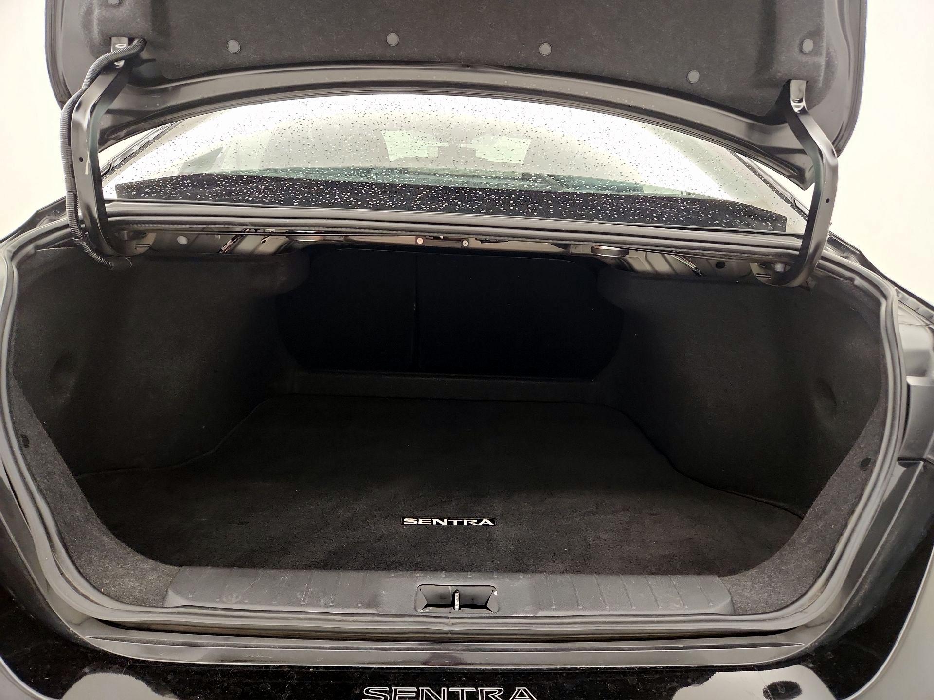 Thumbnail: 2023 Nissan Sentra - 20