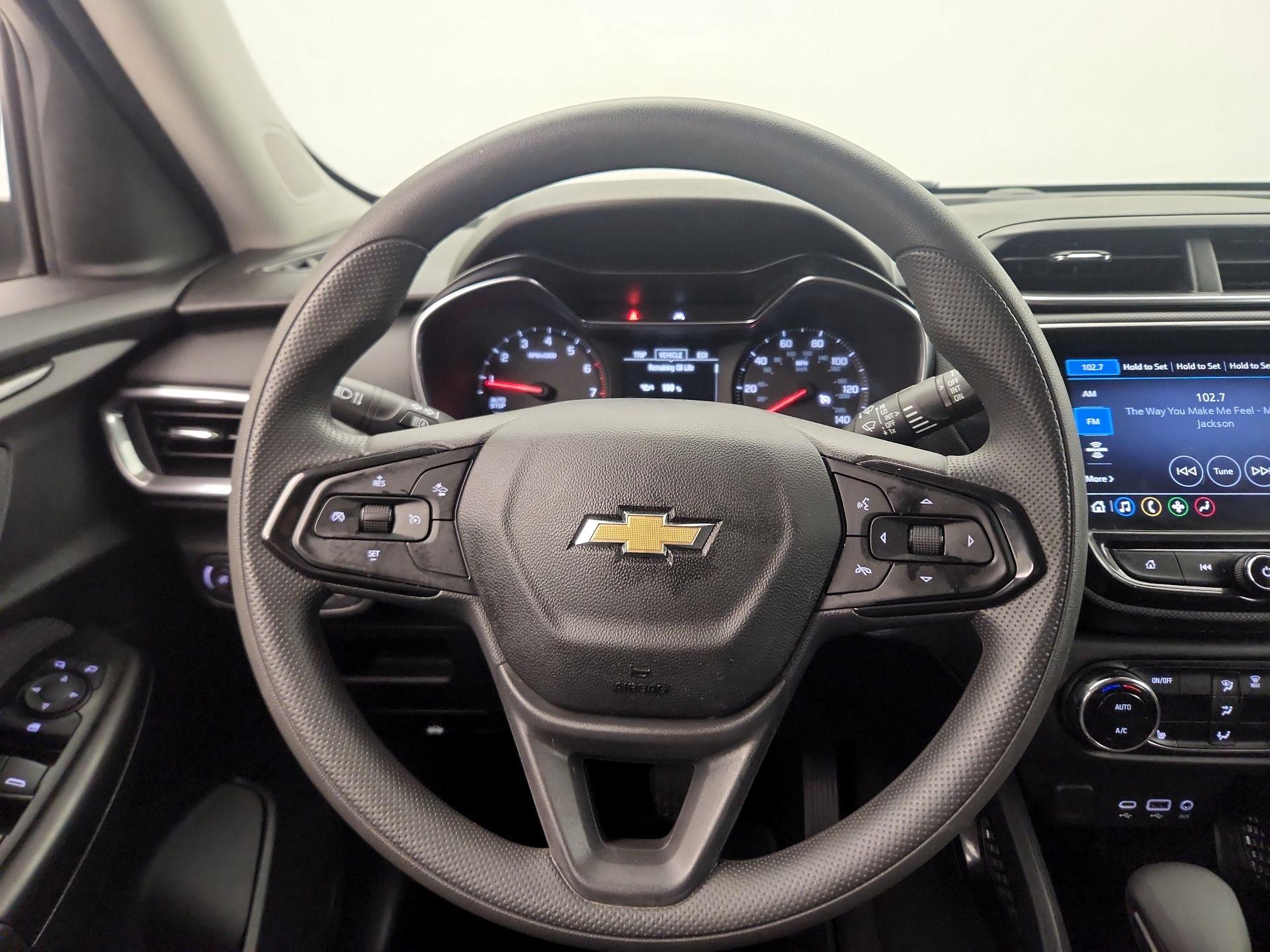 Thumbnail: 2023 Chevrolet TrailBlazer - 10
