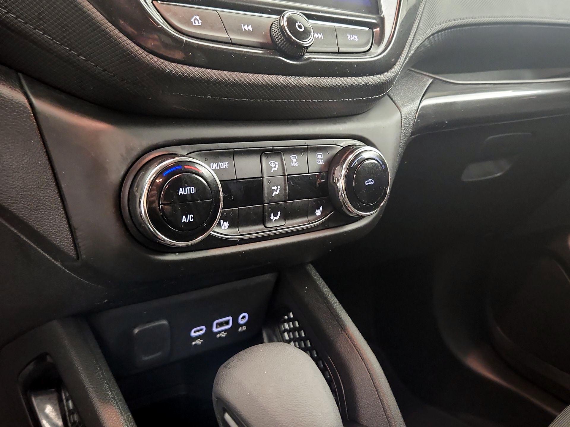 Thumbnail: 2023 Chevrolet TrailBlazer - 16