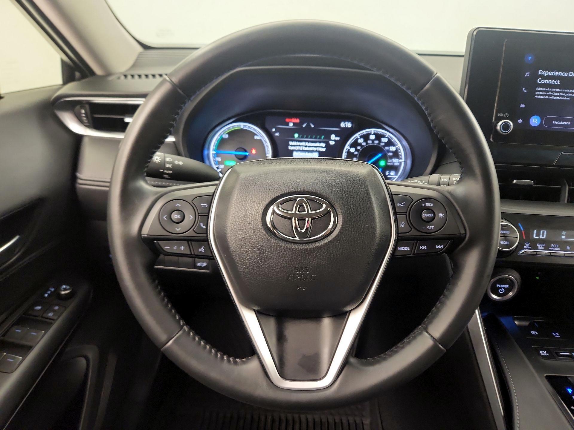 Thumbnail: 2023 Toyota Venza - 10