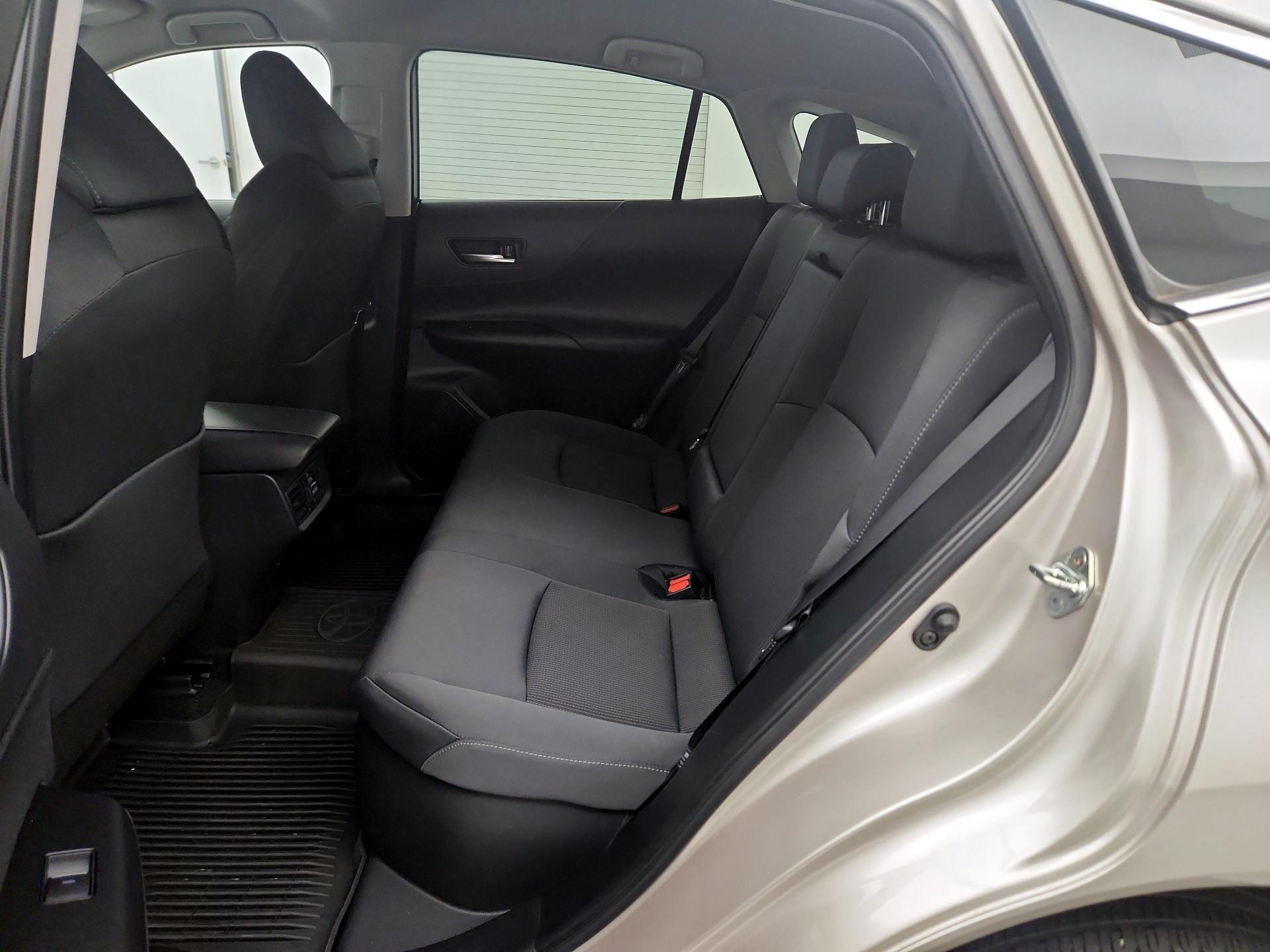 Thumbnail: 2023 Toyota Venza - 19