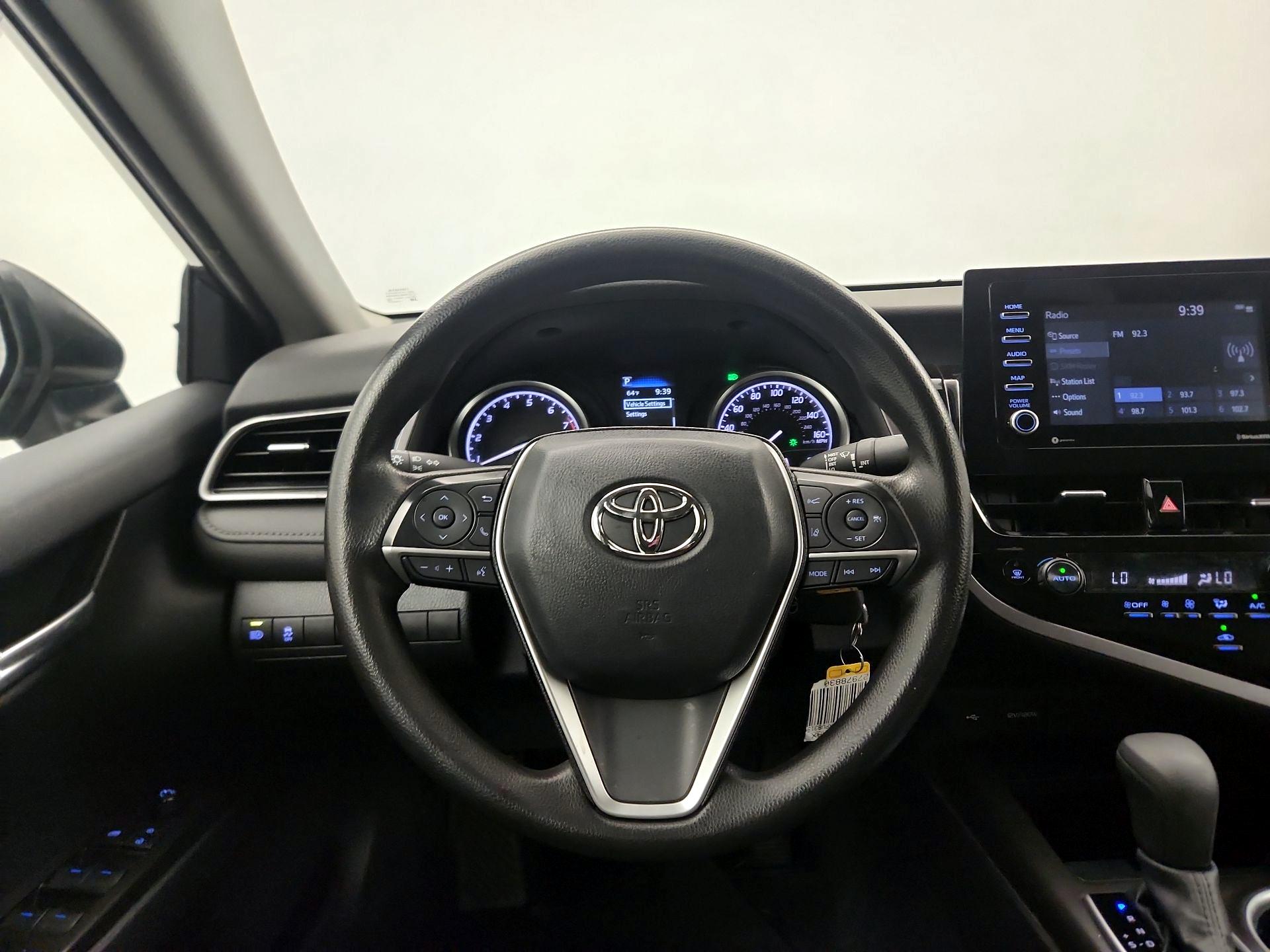 Thumbnail: 2023 Toyota Camry - 10