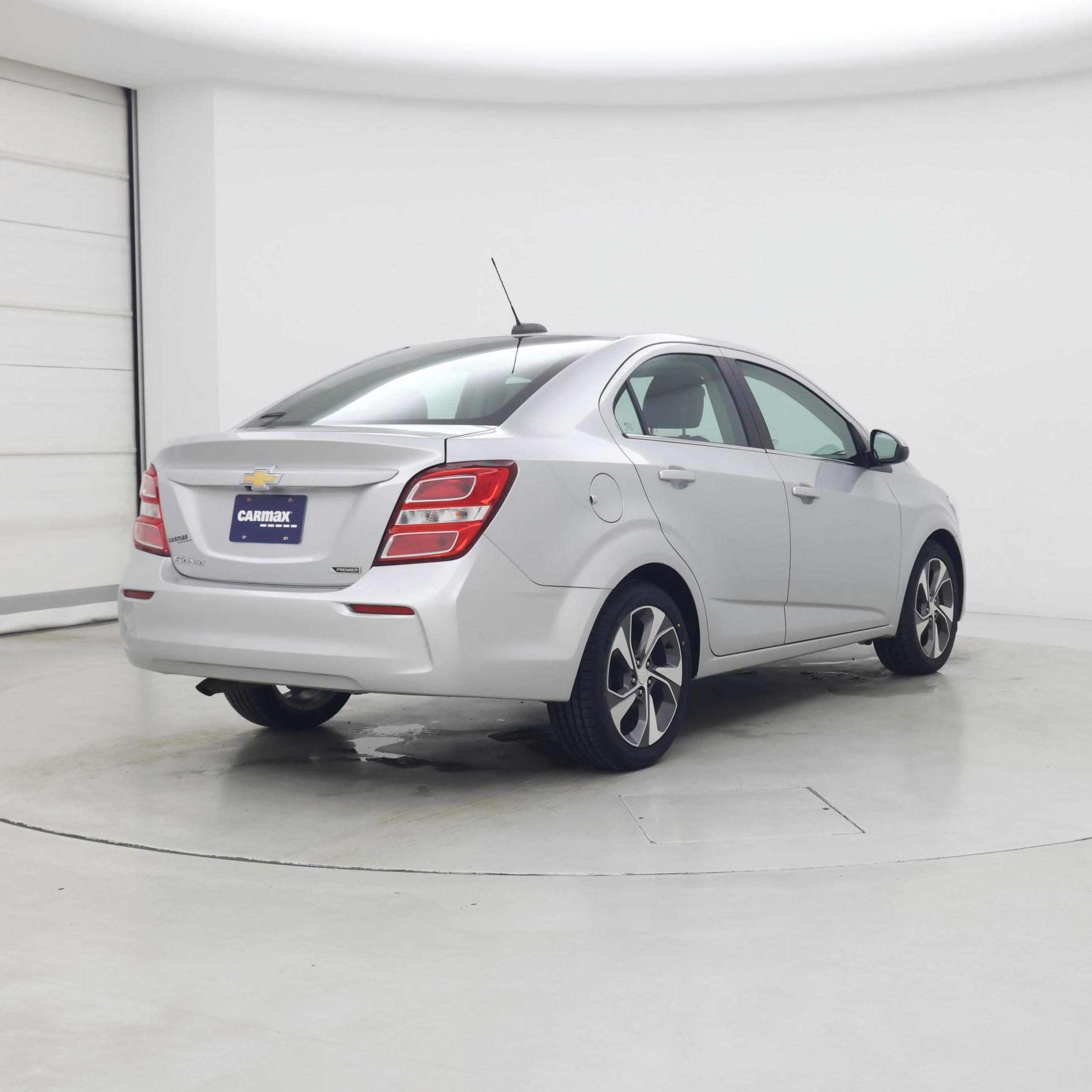 Thumbnail: 2020 Chevrolet Sonic - 8