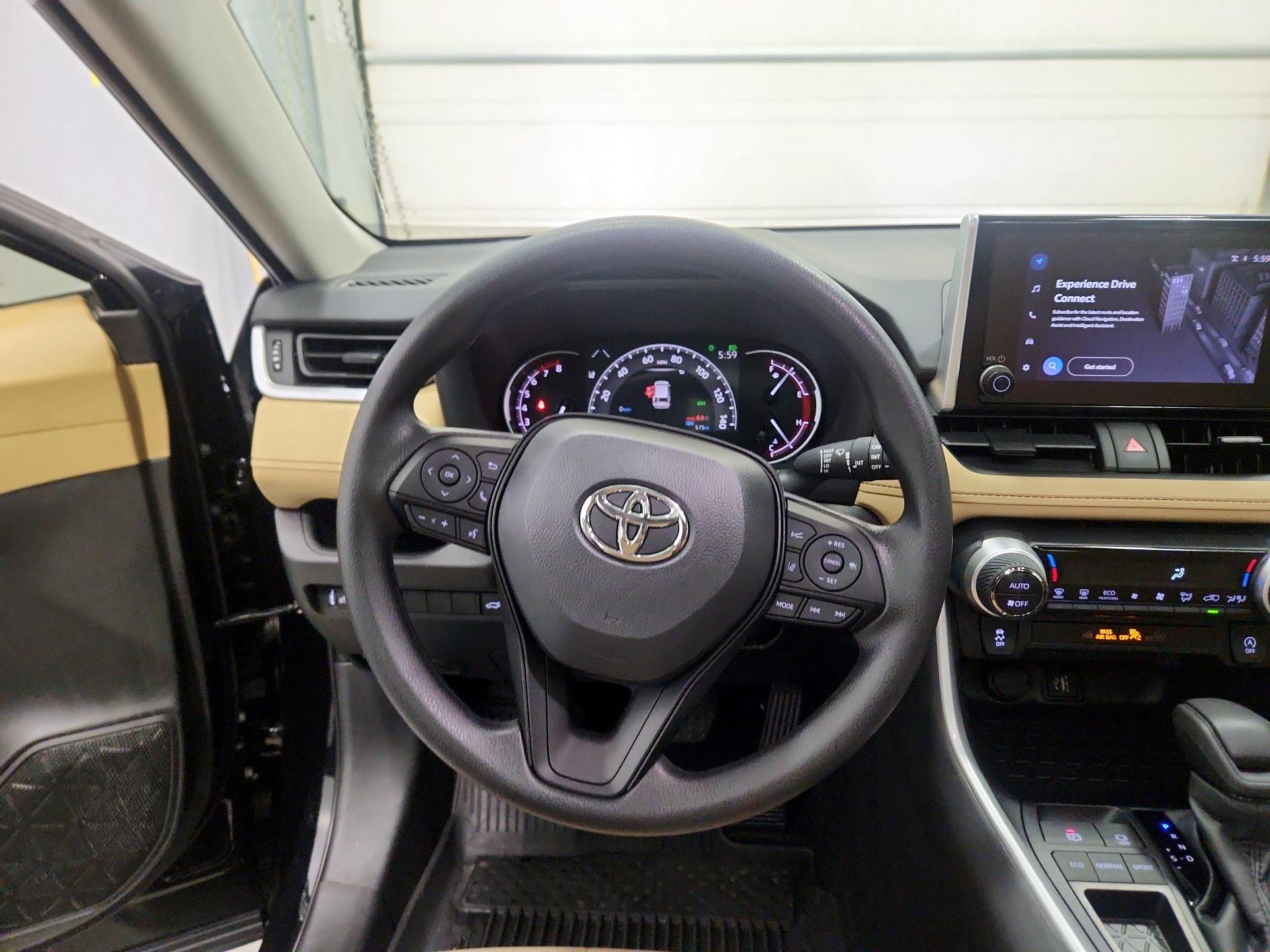 Thumbnail: 2025 Toyota RAV4 - 10