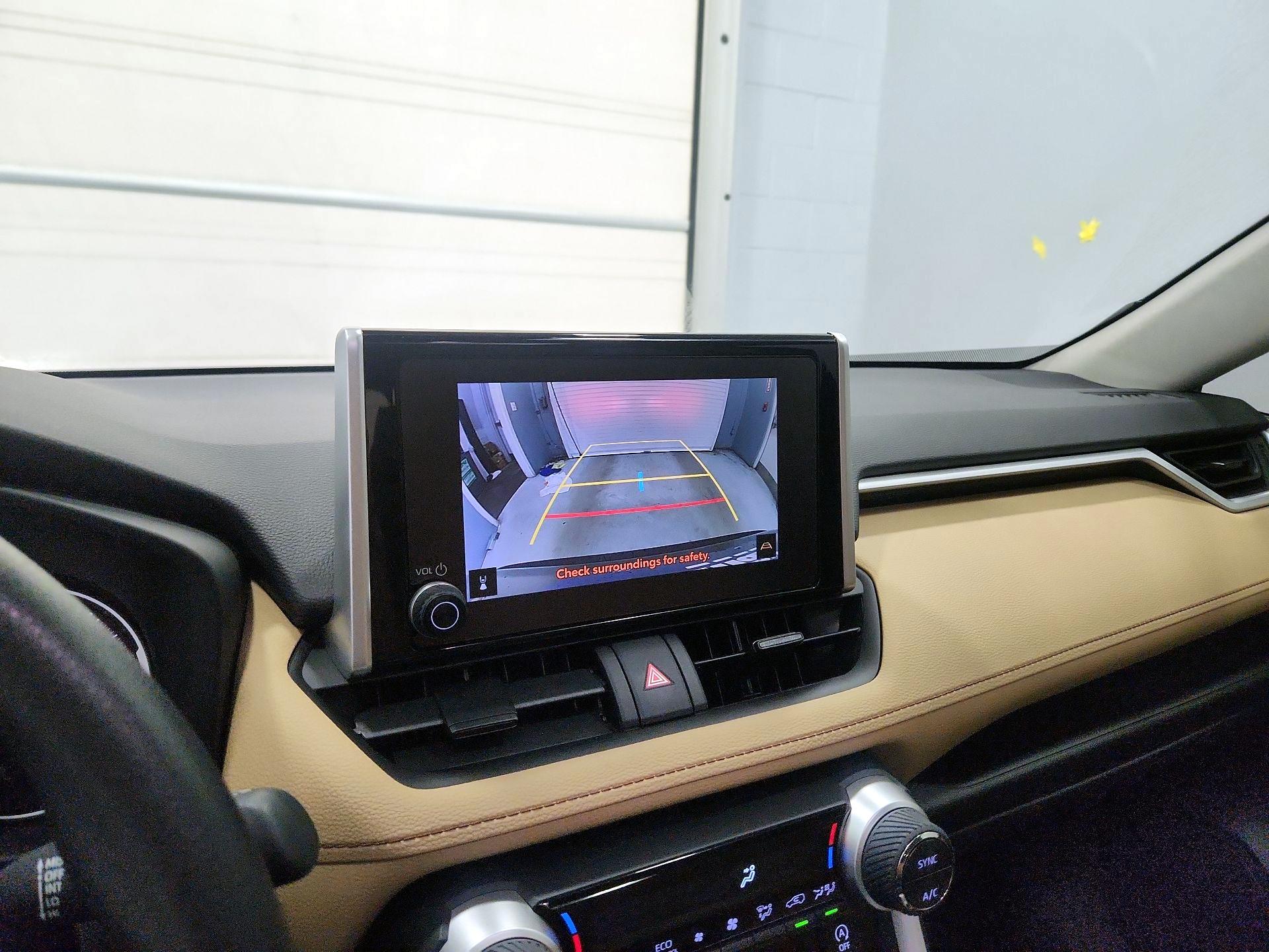 Thumbnail: 2025 Toyota RAV4 - 15