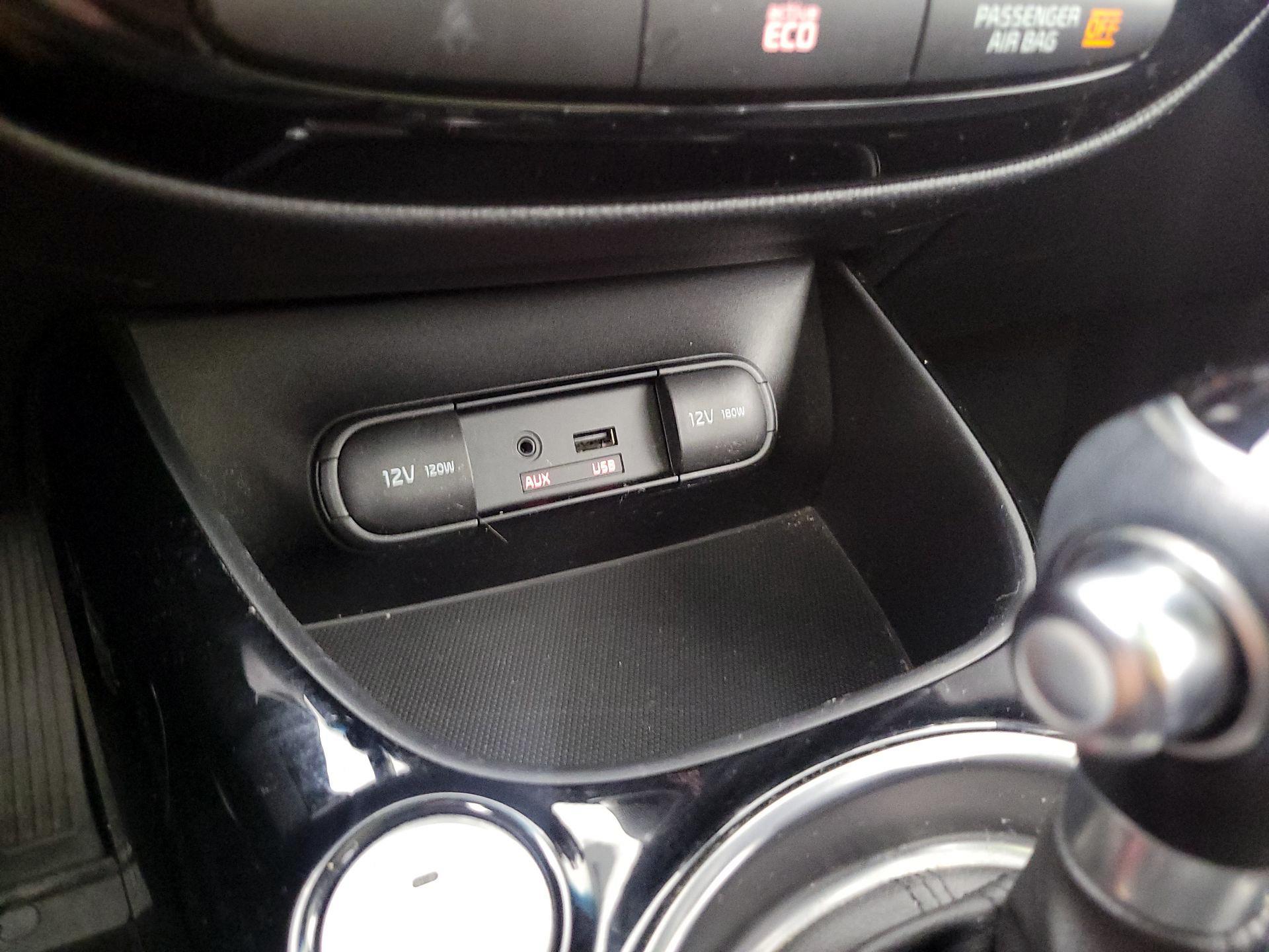 Thumbnail: 2014 Kia Soul - 19