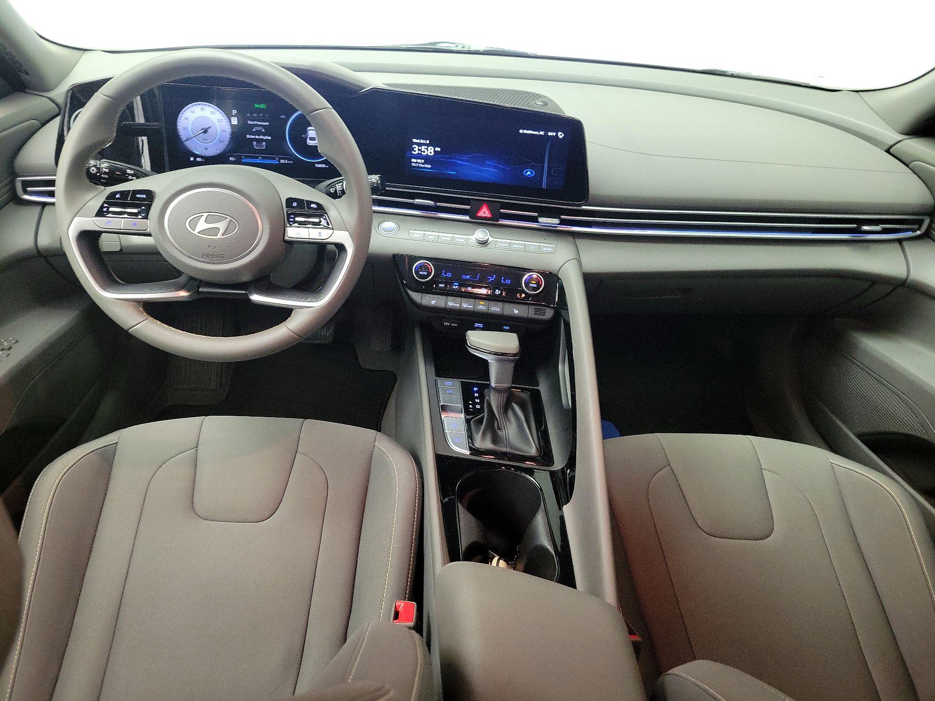 Thumbnail: 2024 Hyundai Elantra - 9