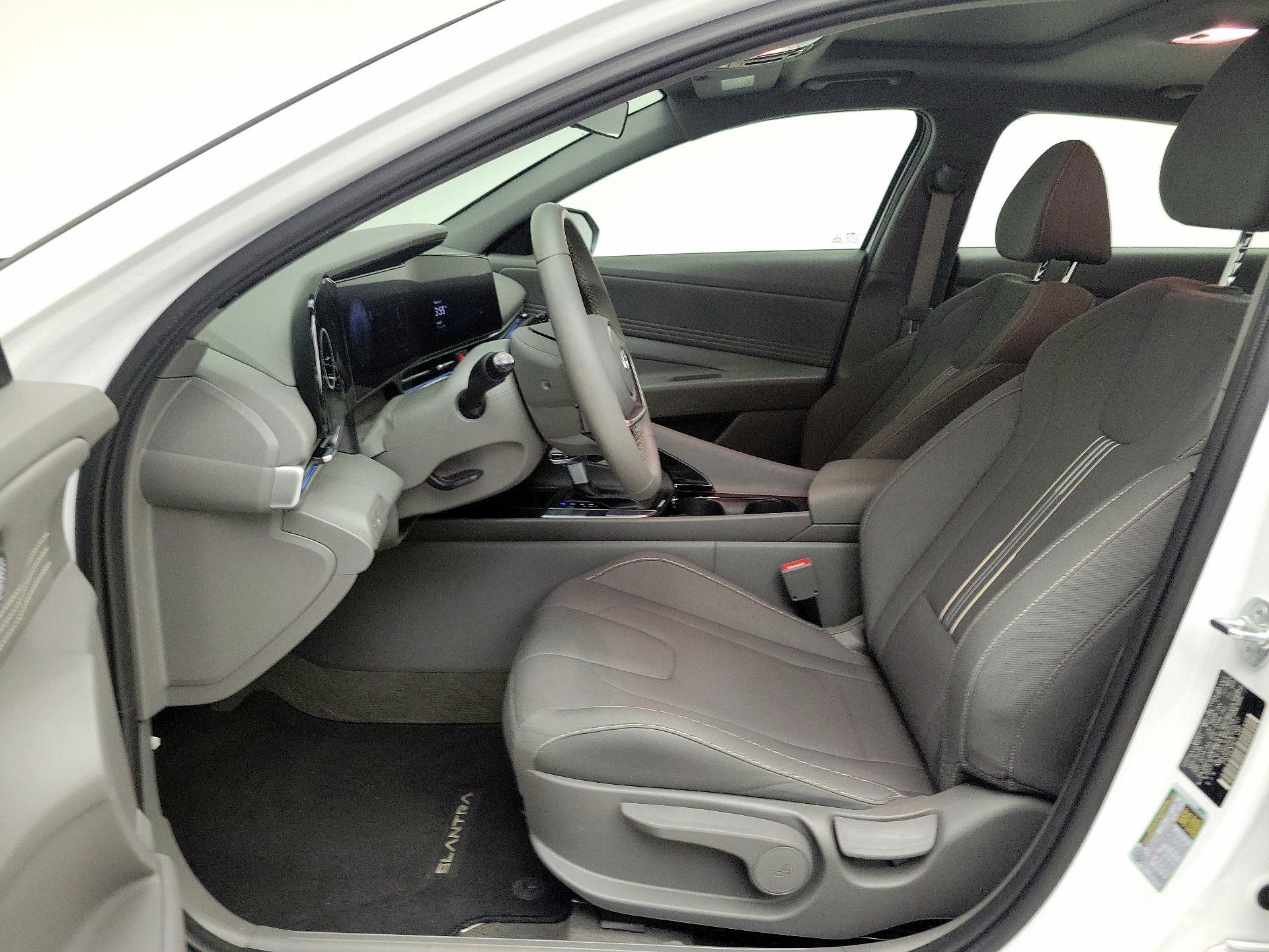 Thumbnail: 2024 Hyundai Elantra - 11