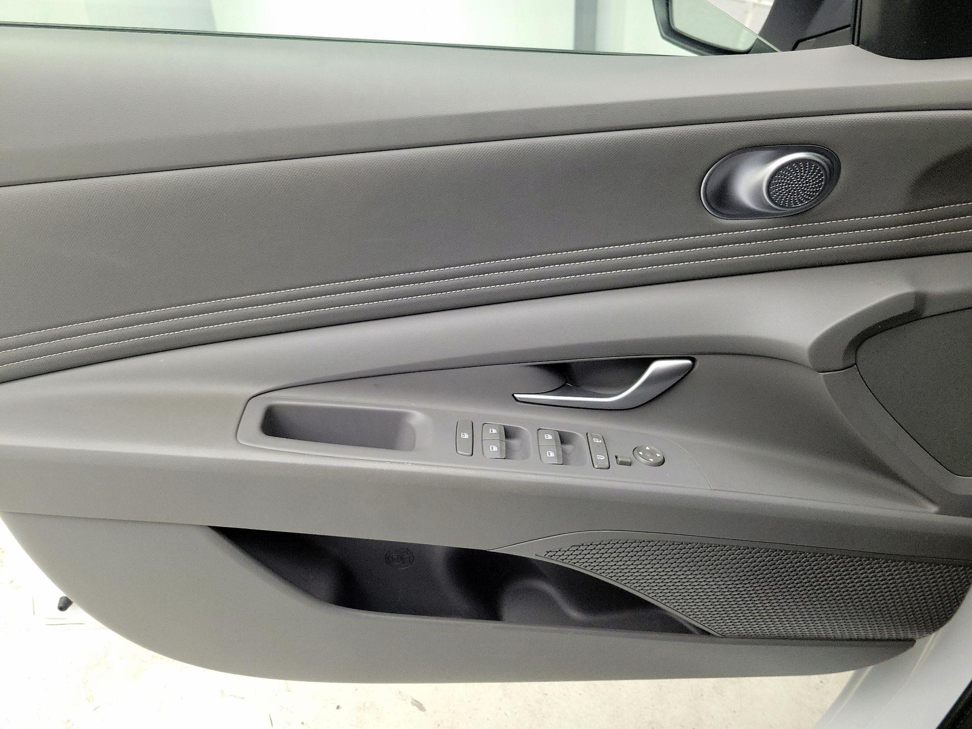 Thumbnail: 2024 Hyundai Elantra - 12