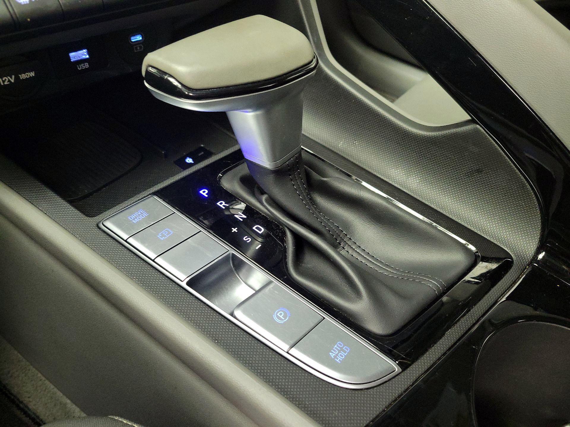 Thumbnail: 2024 Hyundai Elantra - 17