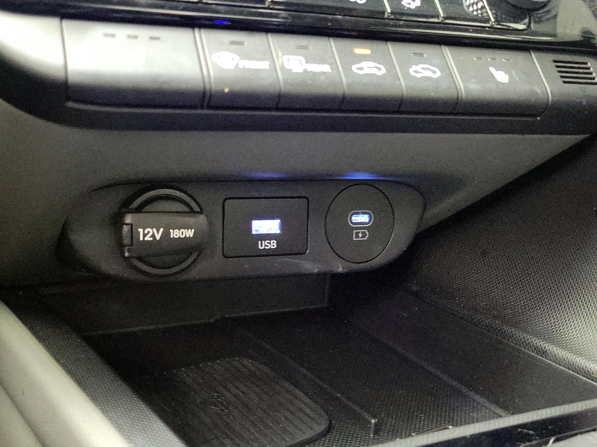 Thumbnail: 2024 Hyundai Elantra - 18