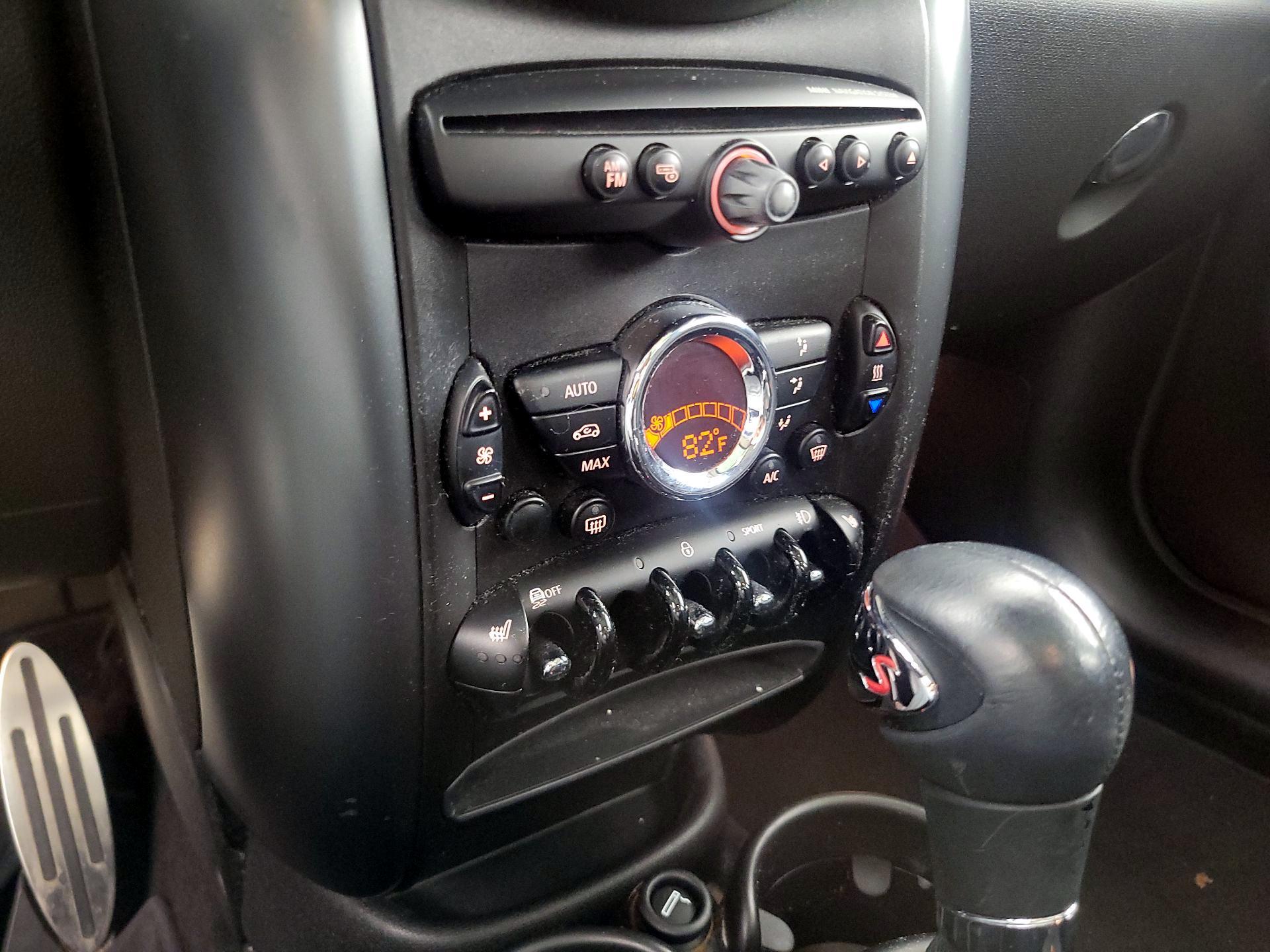 Thumbnail: 2015 MINI Cooper Countryman - 15