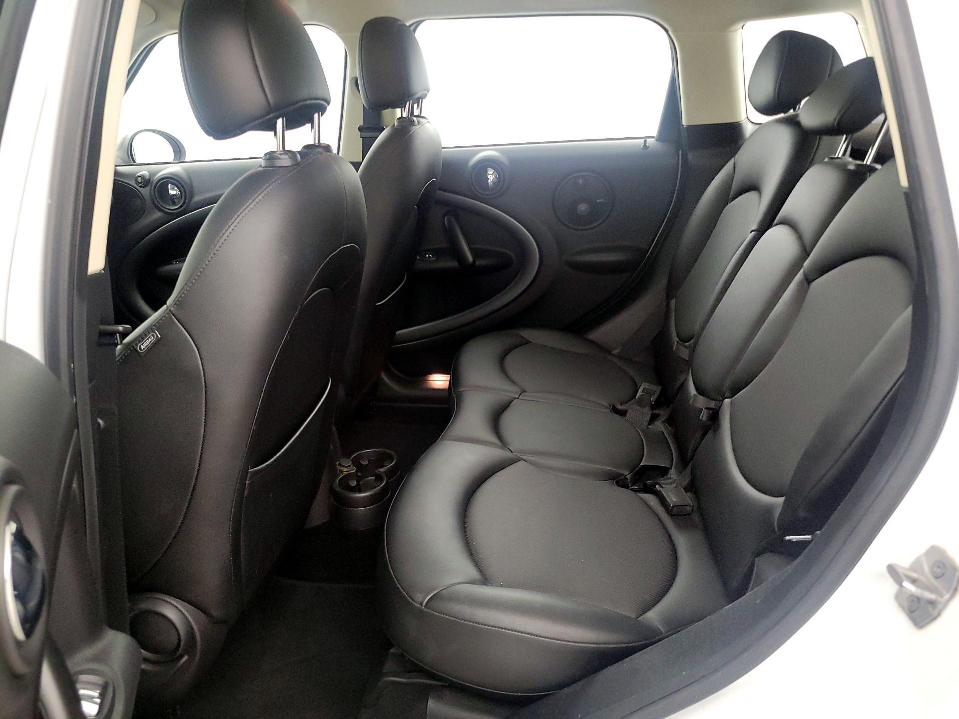 Thumbnail: 2015 MINI Cooper Countryman - 19