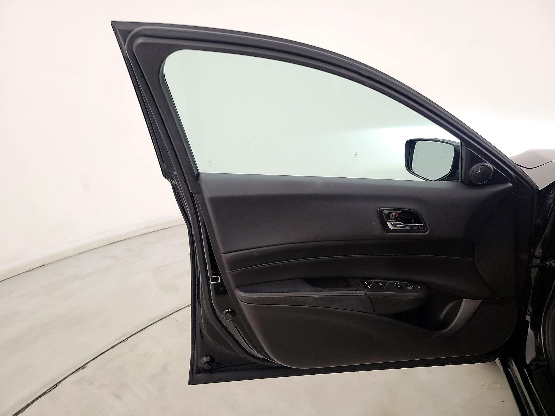 Thumbnail: 2014 Acura ILX - 12