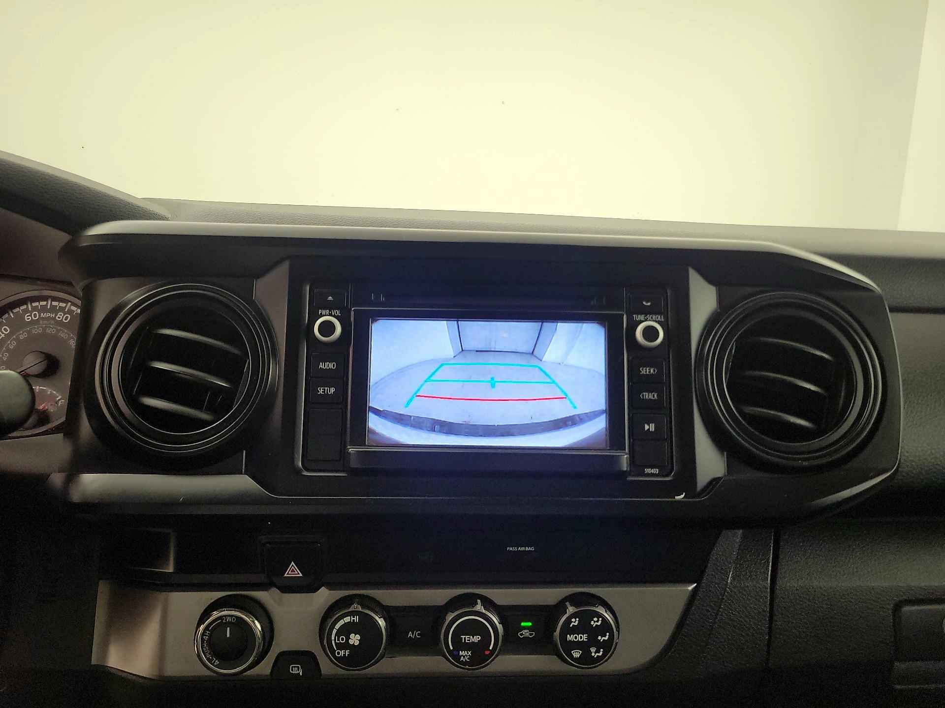 Thumbnail: 2019 Toyota Tacoma - 14