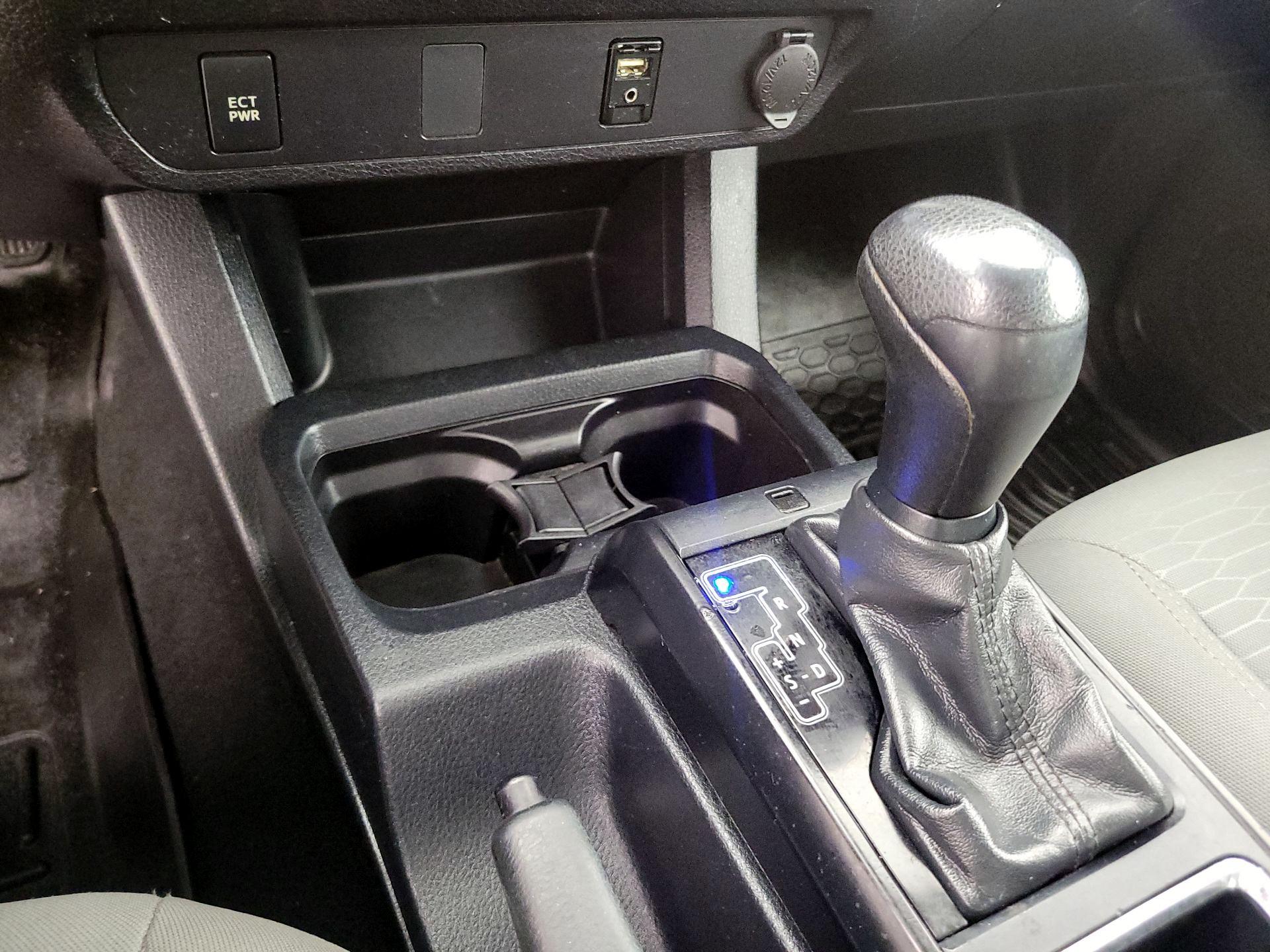 Thumbnail: 2019 Toyota Tacoma - 17