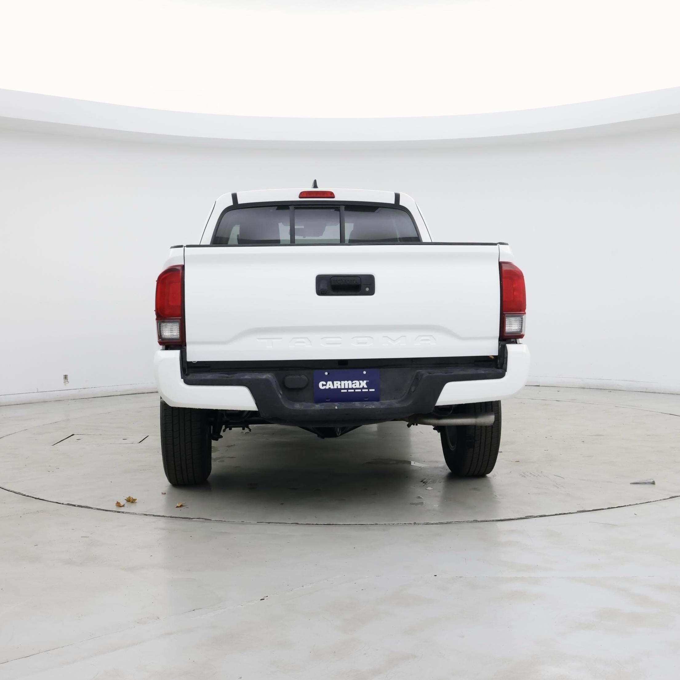 Thumbnail: 2019 Toyota Tacoma - 6