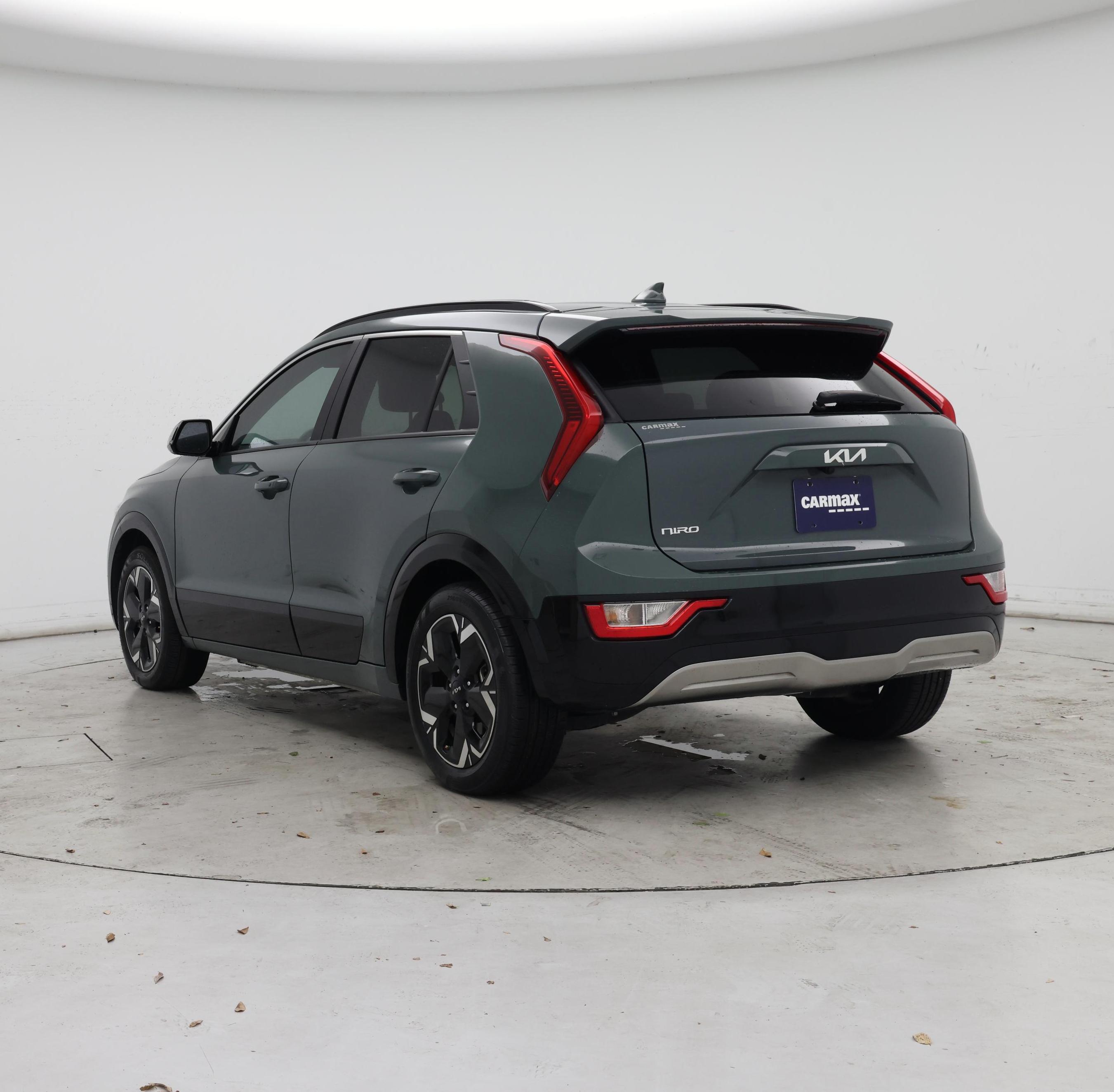 Thumbnail: 2023 Kia Niro - 2