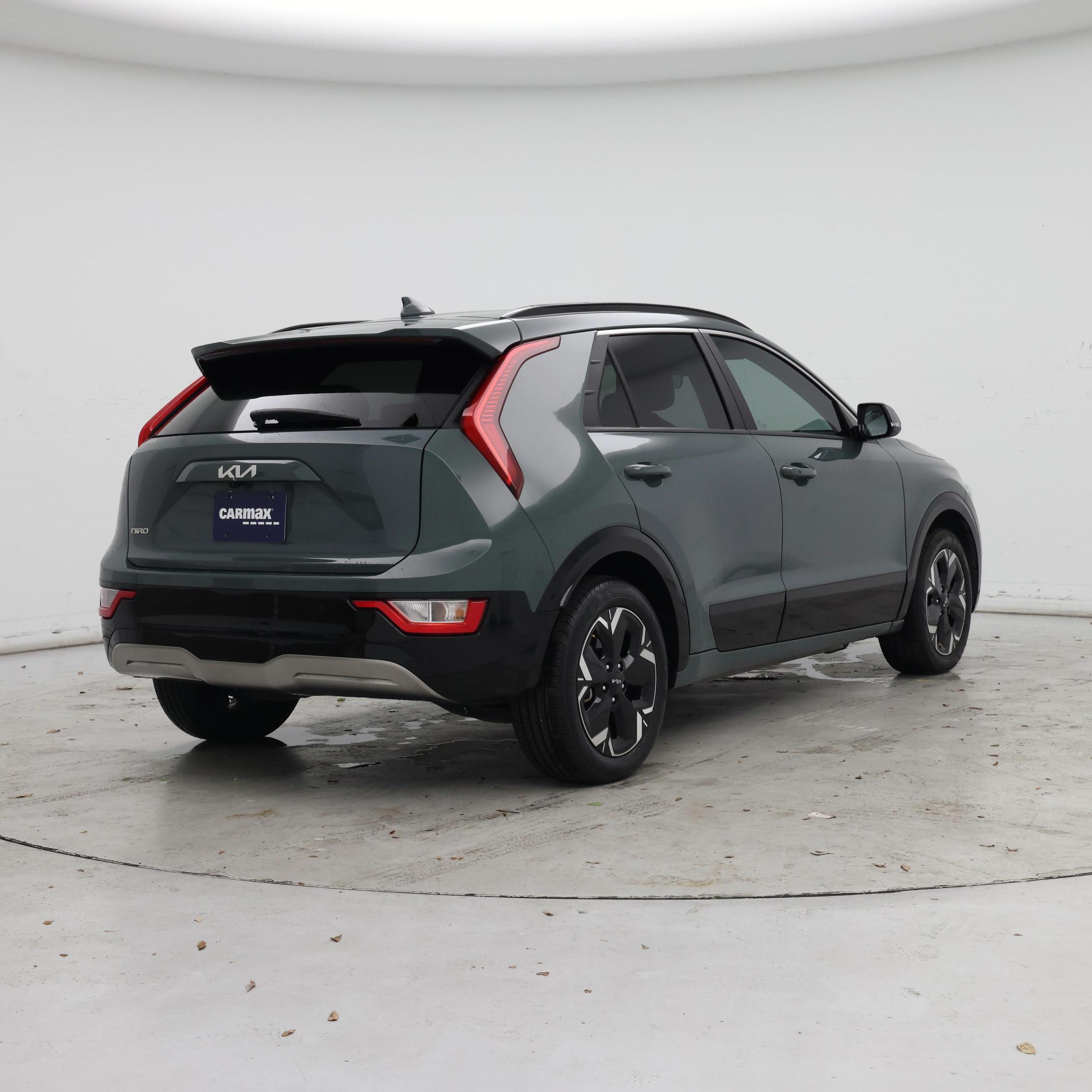 Thumbnail: 2023 Kia Niro - 8
