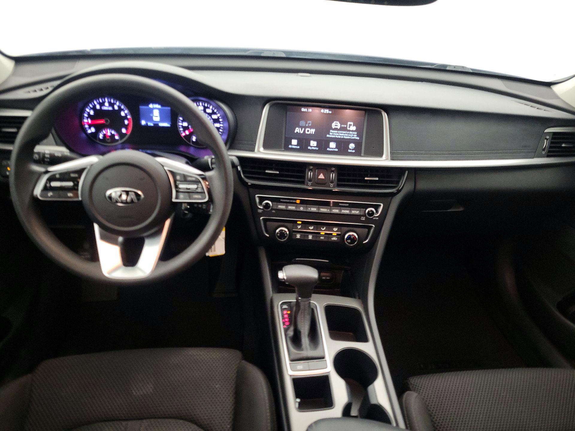 Thumbnail: 2019 Kia Optima - 9