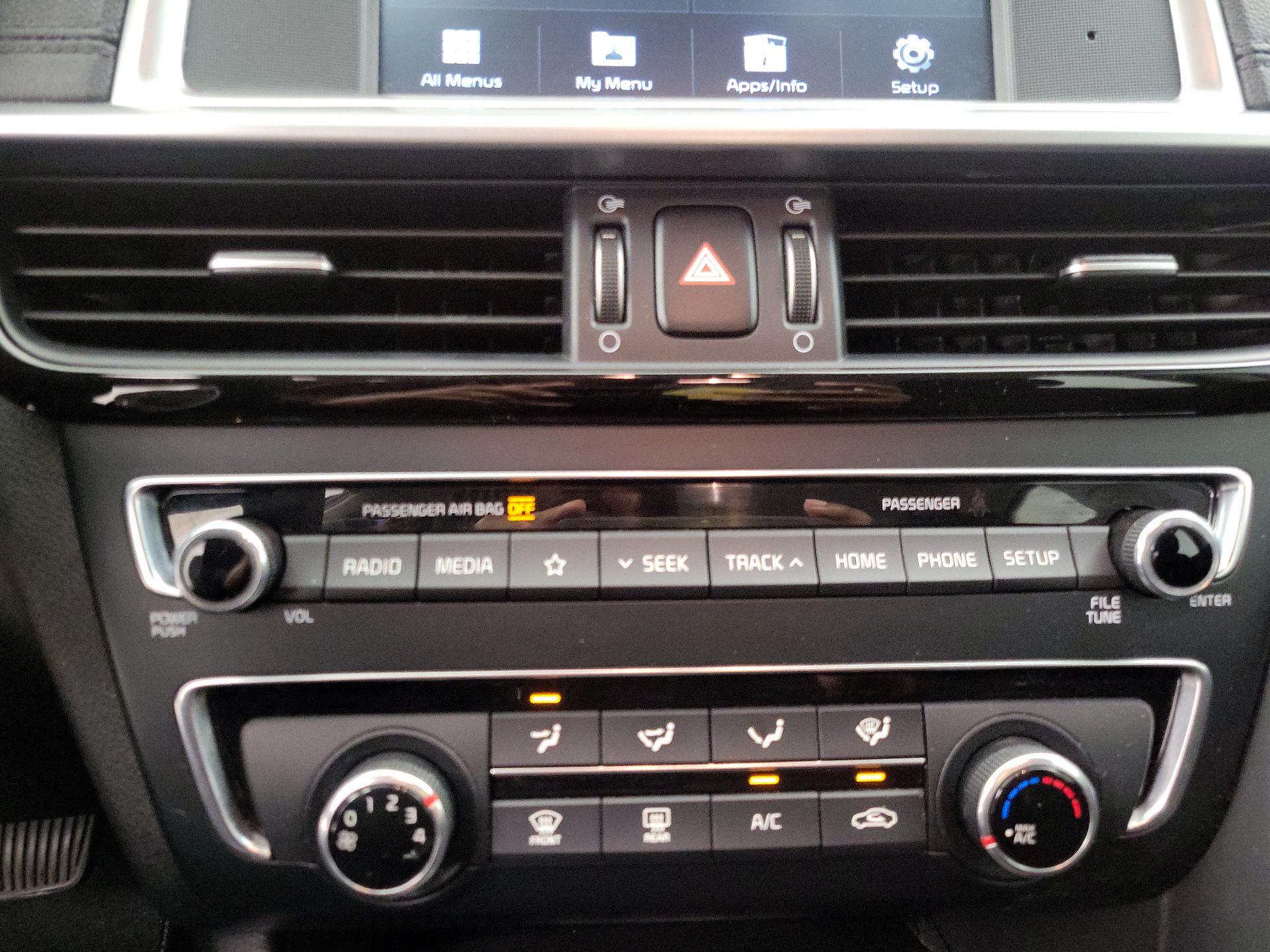 Thumbnail: 2019 Kia Optima - 16