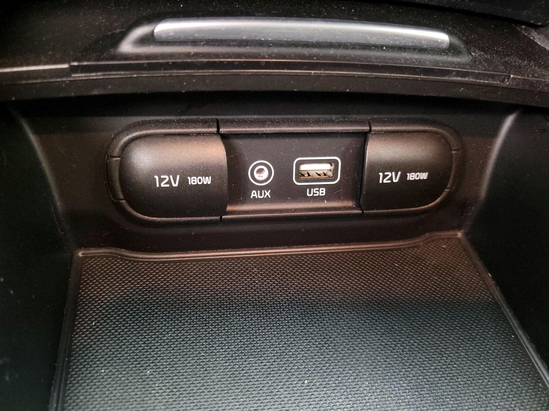 Thumbnail: 2019 Kia Optima - 18