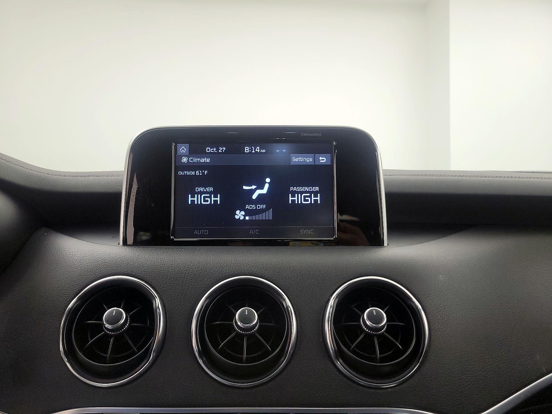 Thumbnail: 2020 Kia Stinger - 16